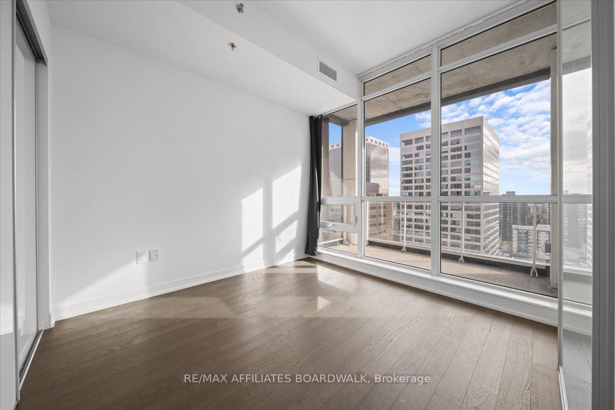 Photo 13 of Unit 1701, 199 Slater Street, Ottawa, Ottawa Centre — HOMEH