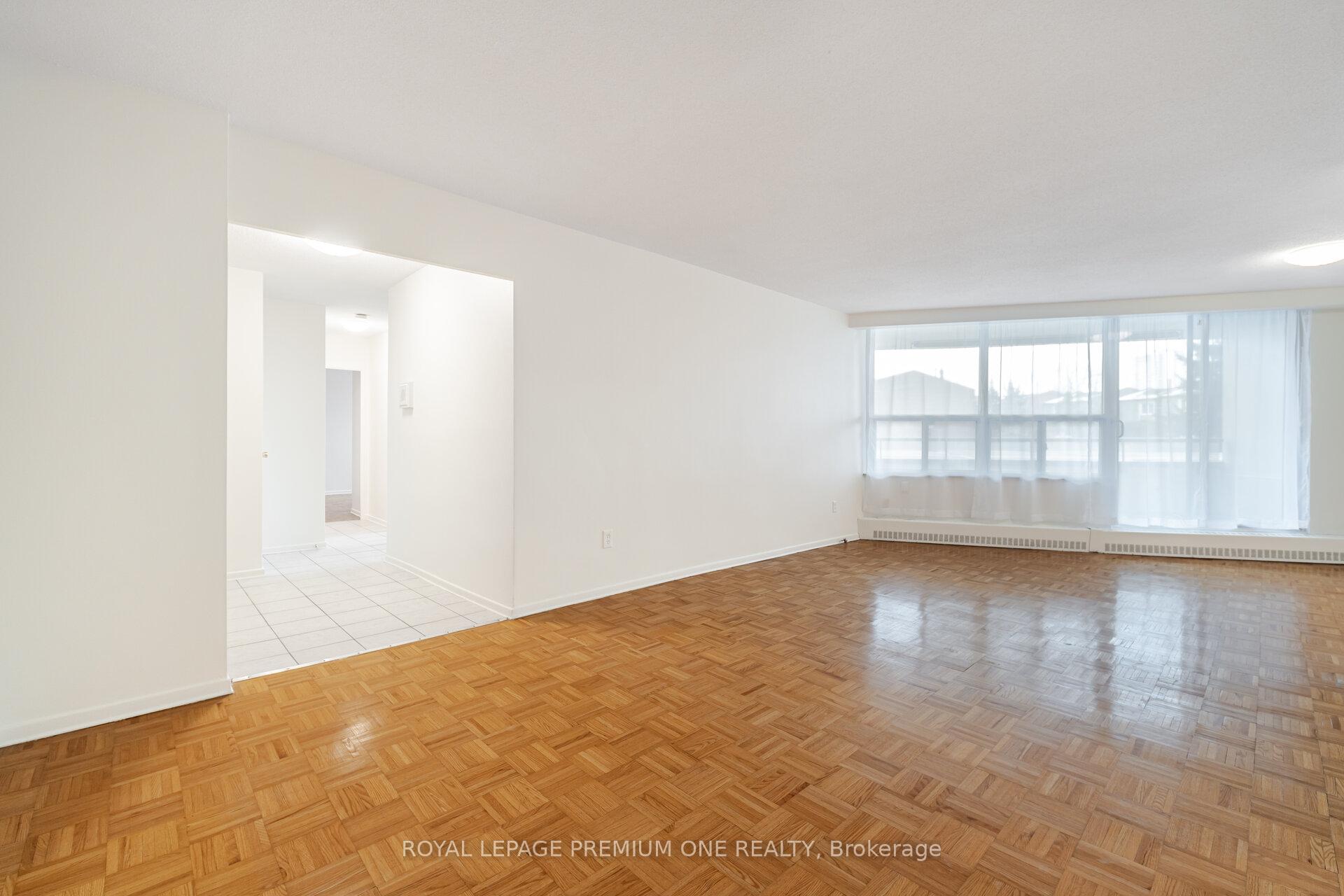 Photo 10 of Unit 210, 5 Vicora Linkway, Toronto, Flemingdon Park — HOMEH