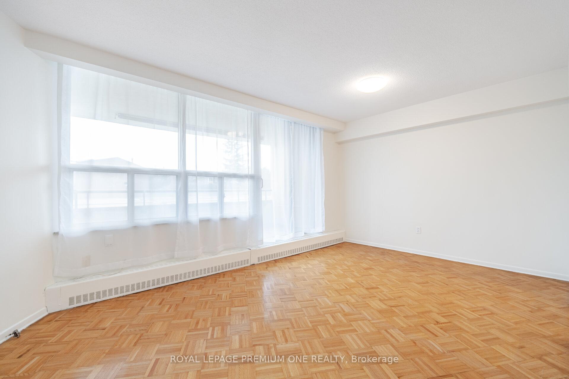 Photo 12 of Unit 210, 5 Vicora Linkway, Toronto, Flemingdon Park — HOMEH