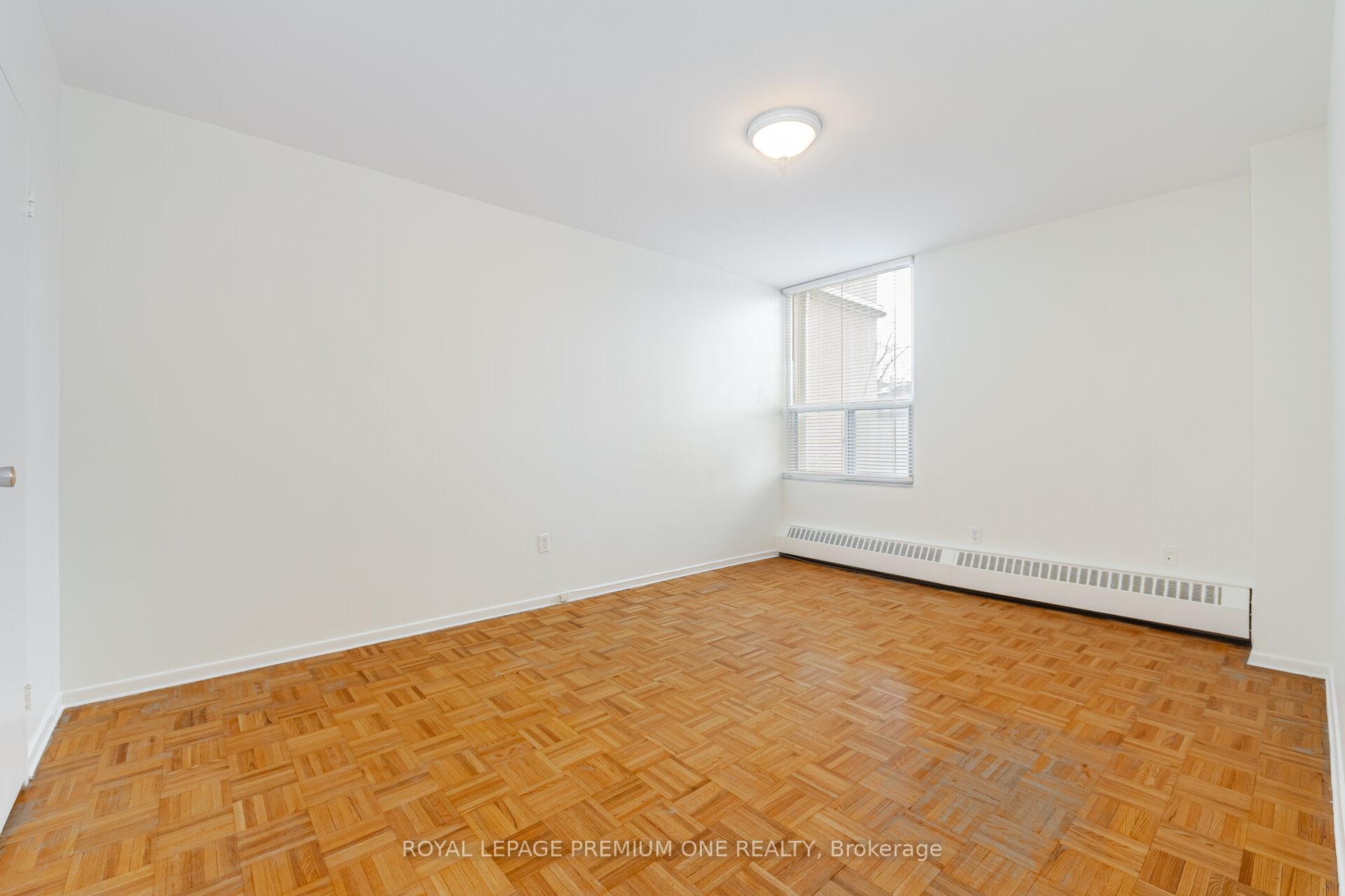 Photo 16 of Unit 210, 5 Vicora Linkway, Toronto, Flemingdon Park — HOMEH