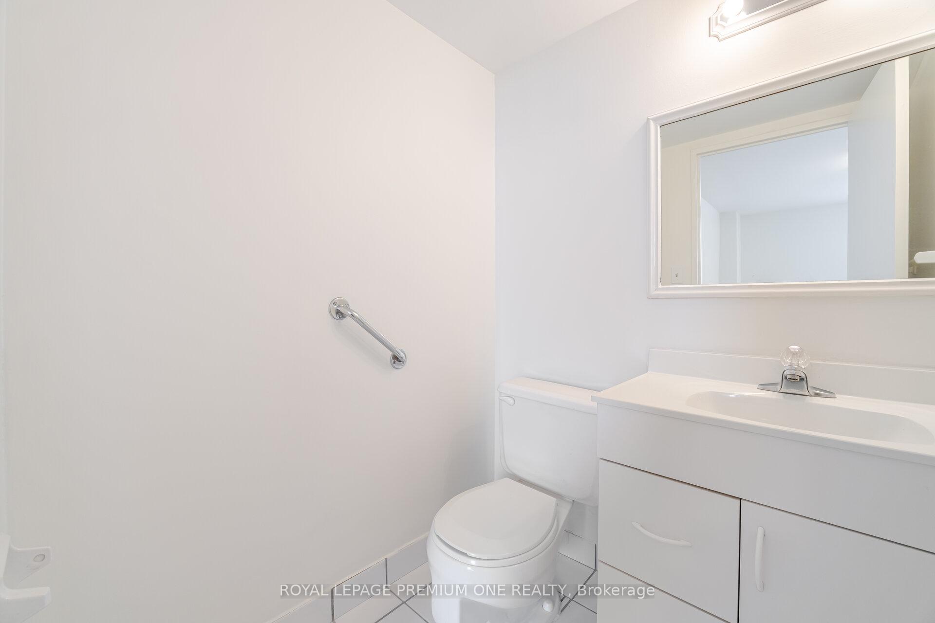 Photo 18 of Unit 210, 5 Vicora Linkway, Toronto, Flemingdon Park — HOMEH