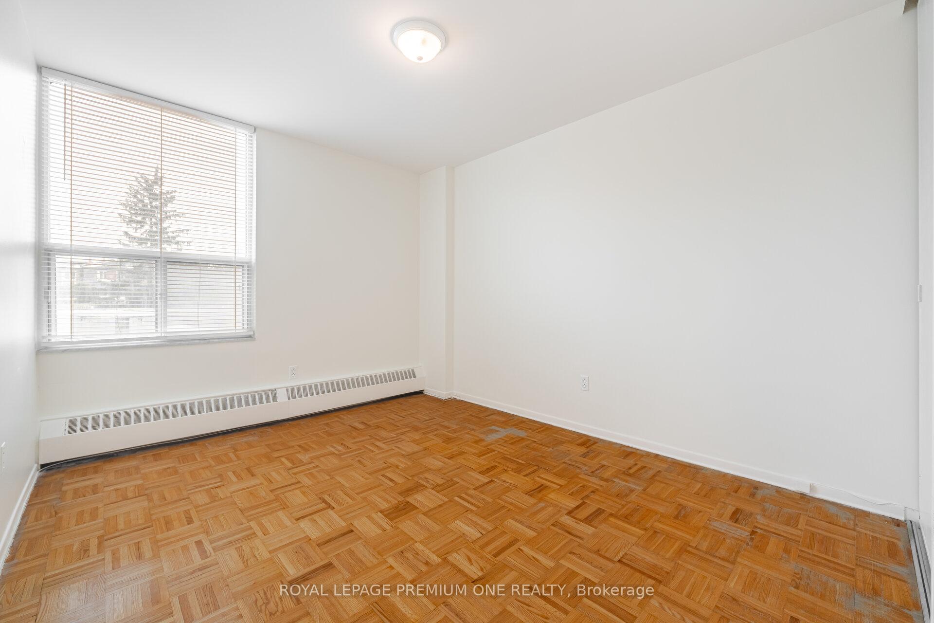Photo 19 of Unit 210, 5 Vicora Linkway, Toronto, Flemingdon Park — HOMEH