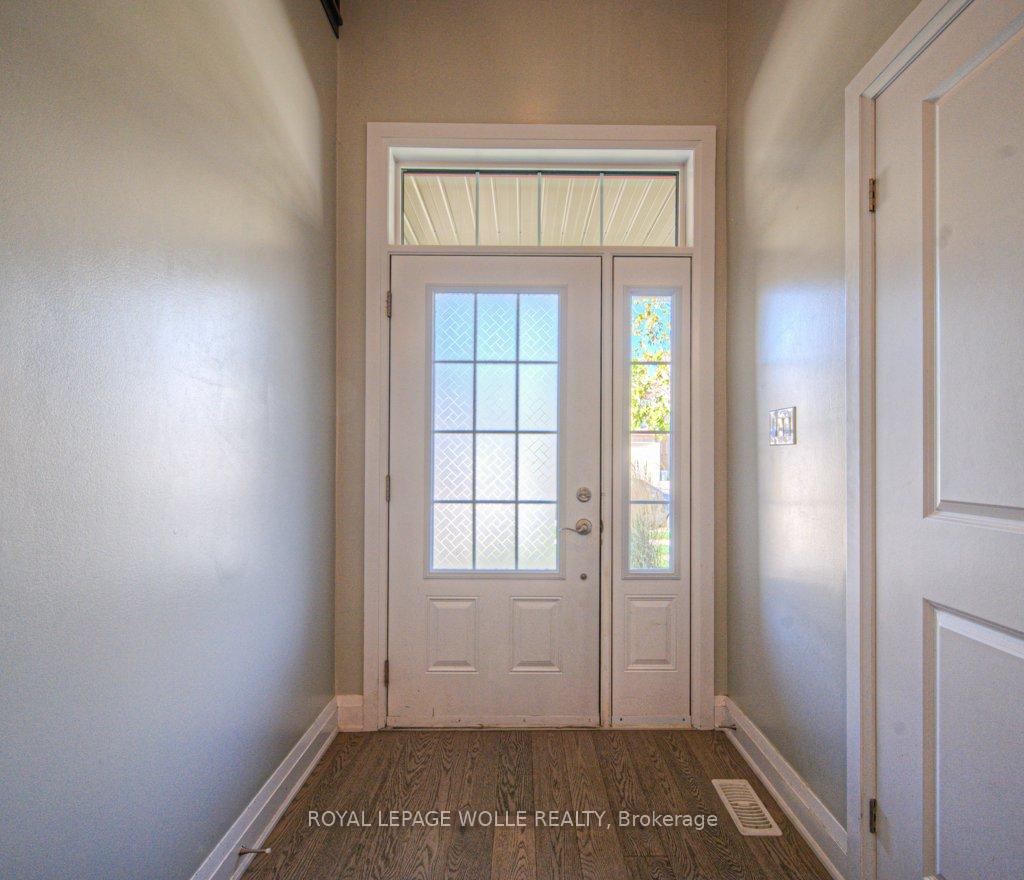 Photo 5 of 286 Tall Grass Crescent, Kitchener — HOMEH