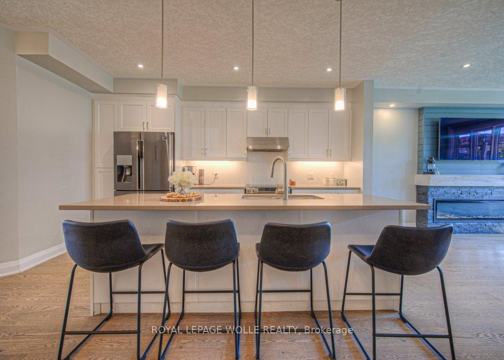 Photo 12 of 286 Tall Grass Crescent, Kitchener — HOMEH