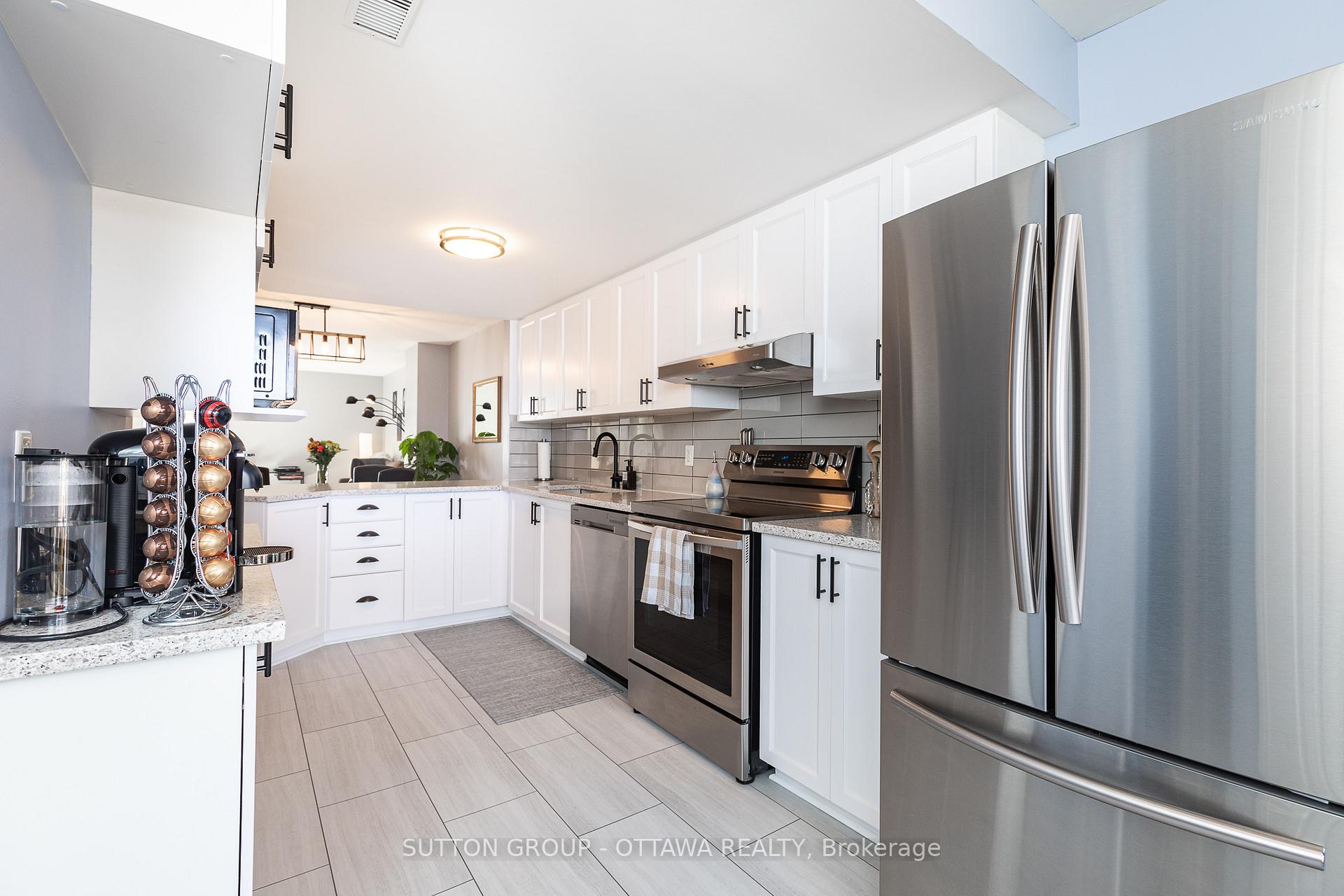 Photo 8 of 566 Lakeridge Drive, Ottawa, Avalon East — HOMEH