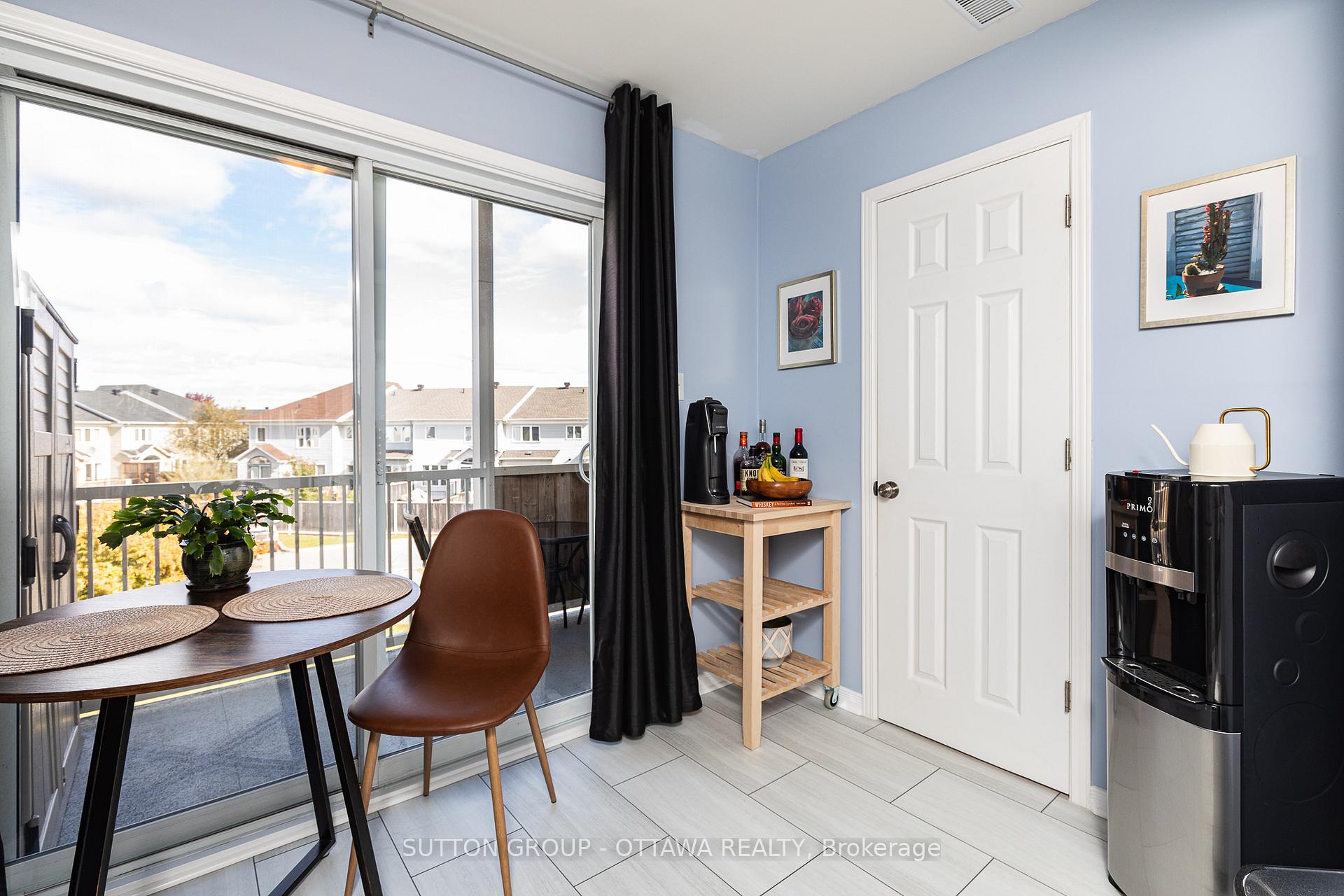 Photo 10 of 566 Lakeridge Drive, Ottawa, Avalon East — HOMEH