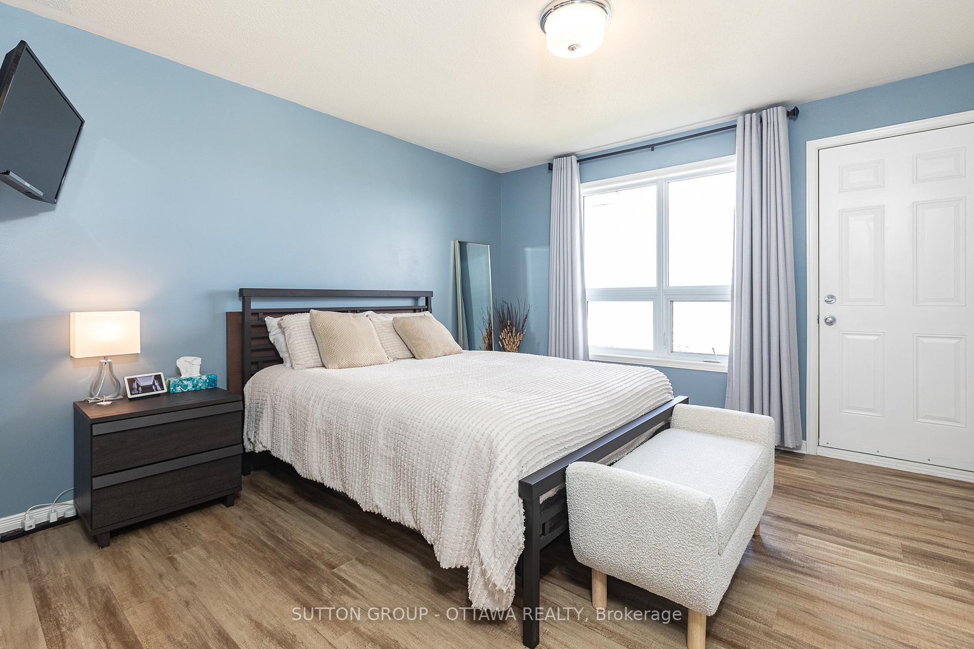 Photo 24 of 566 Lakeridge Drive, Ottawa, Avalon East — HOMEH