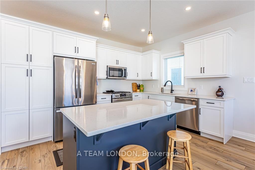 Photo 11 of 407 Breakwater Boulevard, Central Elgin, Rural Central Elgin — HOMEH