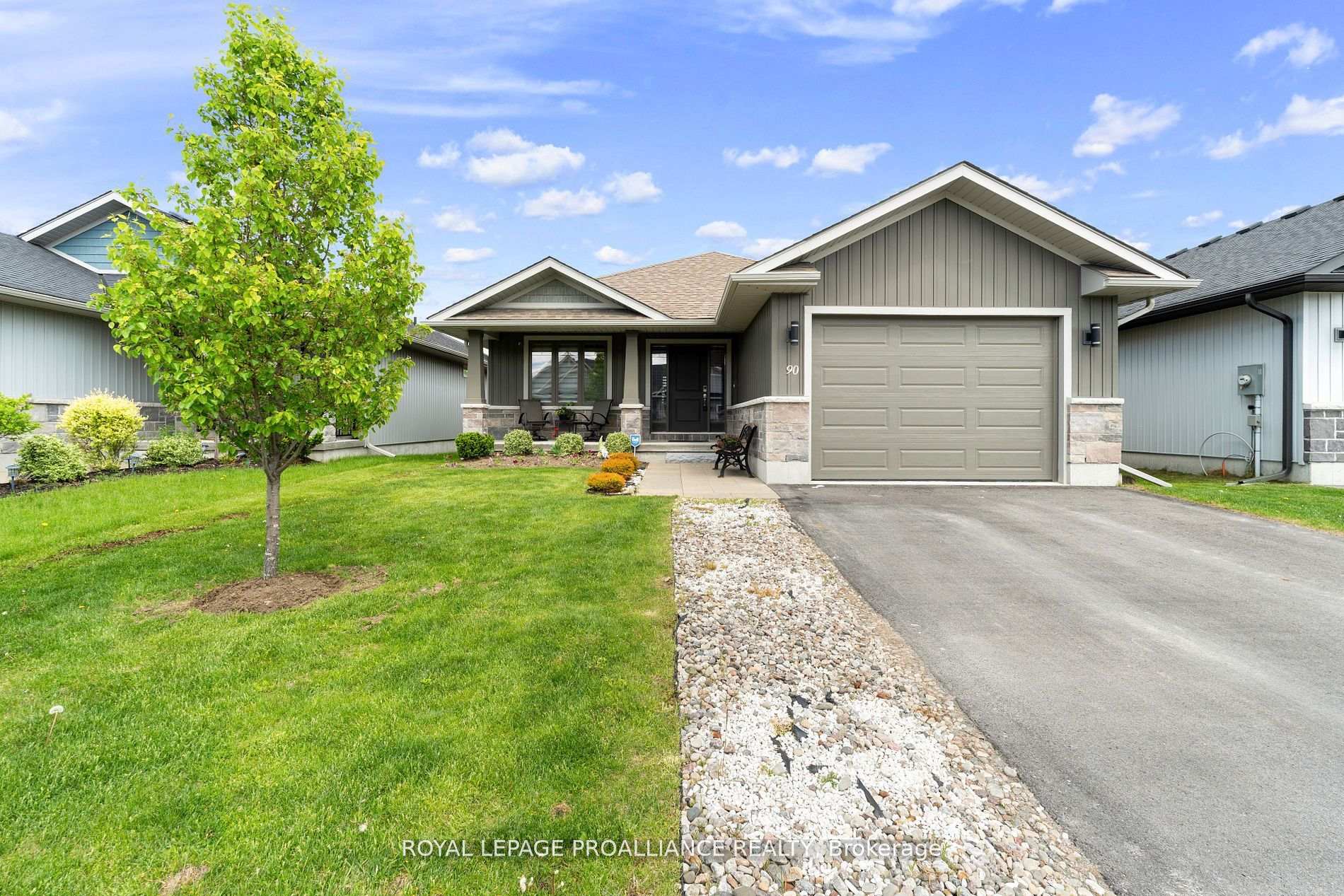 Photo 2 of 90 Aldersgate Drive, Belleville, Belleville Ward — HOMEH