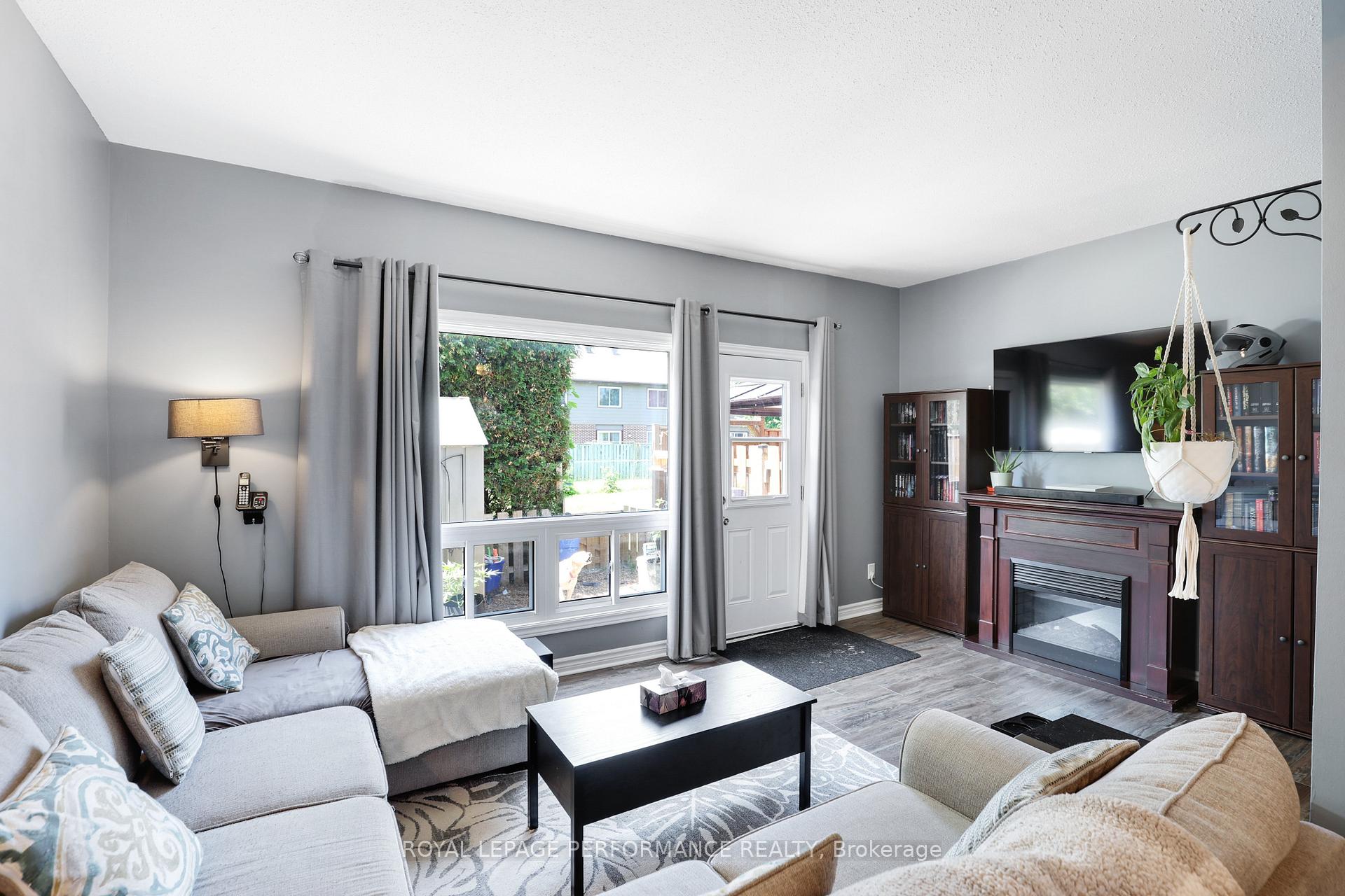 Photo 13 of 1962 Kelden Crescent, Ottawa, Blackburn Hamlet (South) — HOMEH
