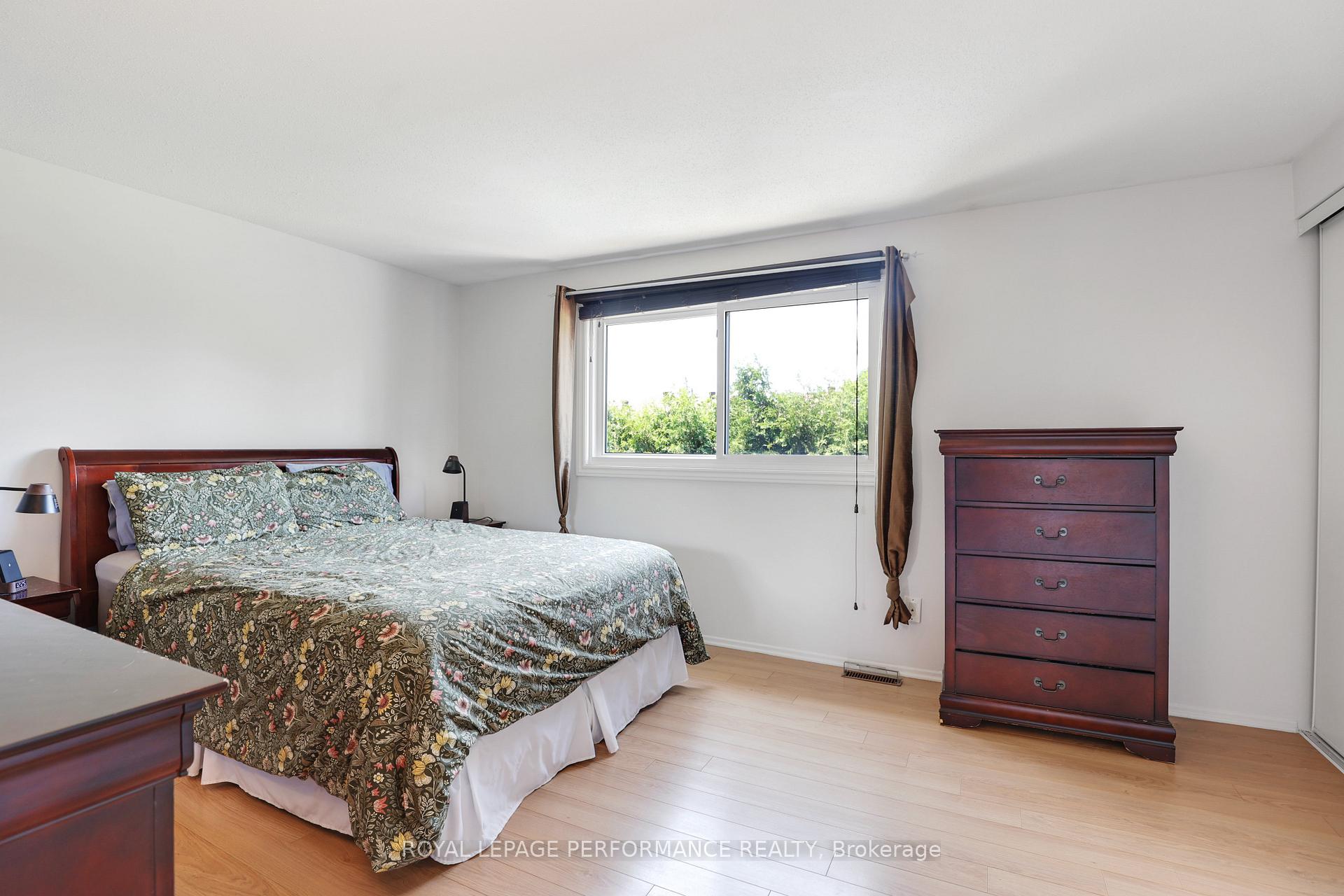 Photo 17 of 1962 Kelden Crescent, Ottawa, Blackburn Hamlet (South) — HOMEH