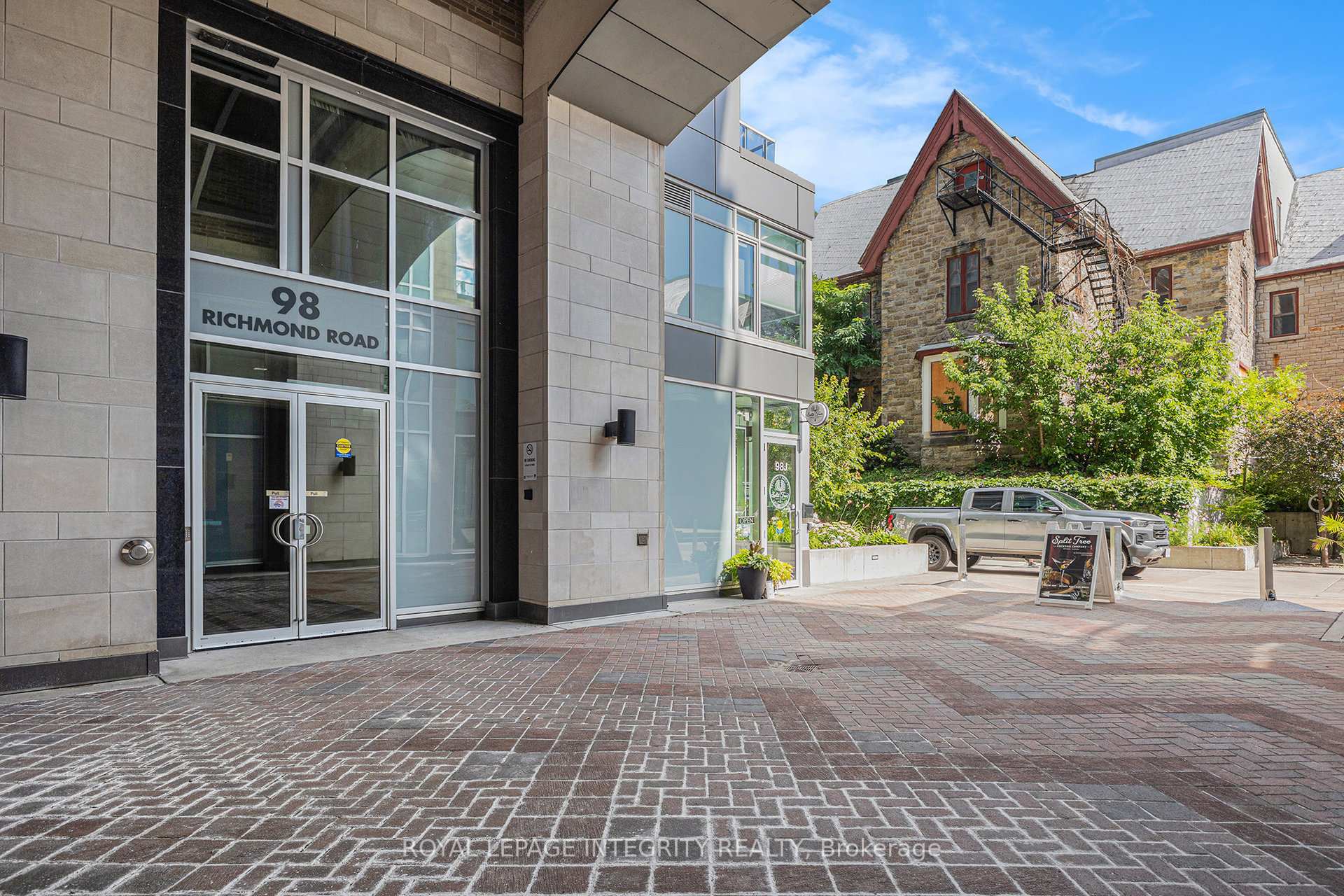 Photo 3 of Unit 304, 98 Richmond Road, Ottawa, Westboro/Hampton Park — HOMEH