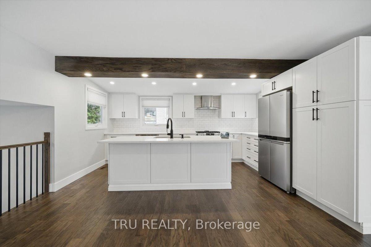 Photo 8 of 2114 Balharrie Avenue, Ottawa, Hawthorne Meadows — HOMEH