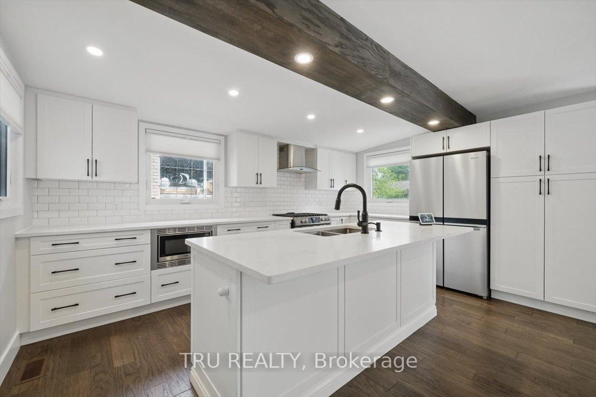Photo 7 of 2114 Balharrie Avenue, Ottawa, Hawthorne Meadows — HOMEH