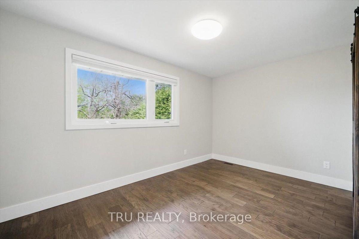 Photo 13 of 2114 Balharrie Avenue, Ottawa, Hawthorne Meadows — HOMEH