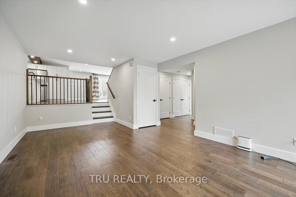 Photo 20 of 2114 Balharrie Avenue, Ottawa, Hawthorne Meadows — HOMEH