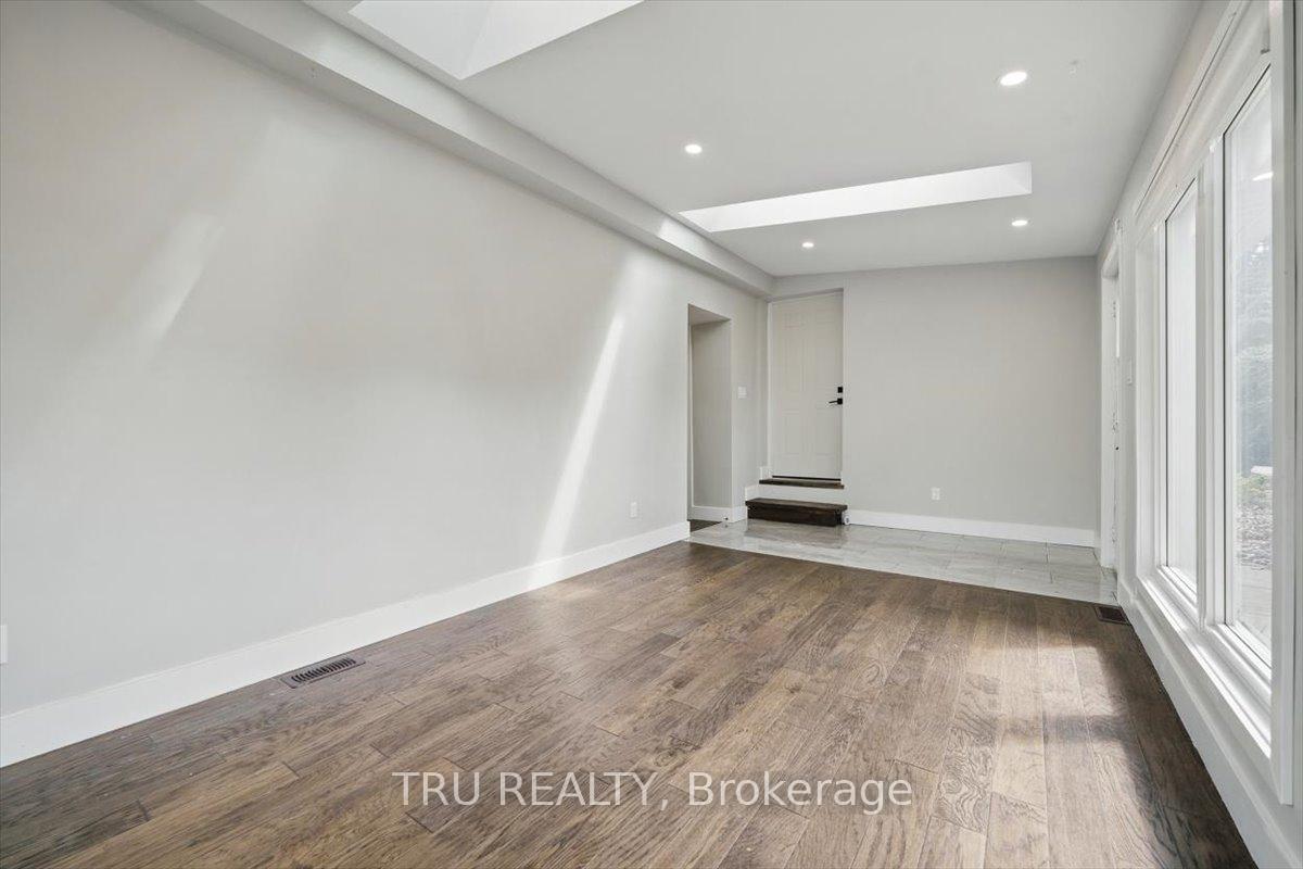 Photo 21 of 2114 Balharrie Avenue, Ottawa, Hawthorne Meadows — HOMEH
