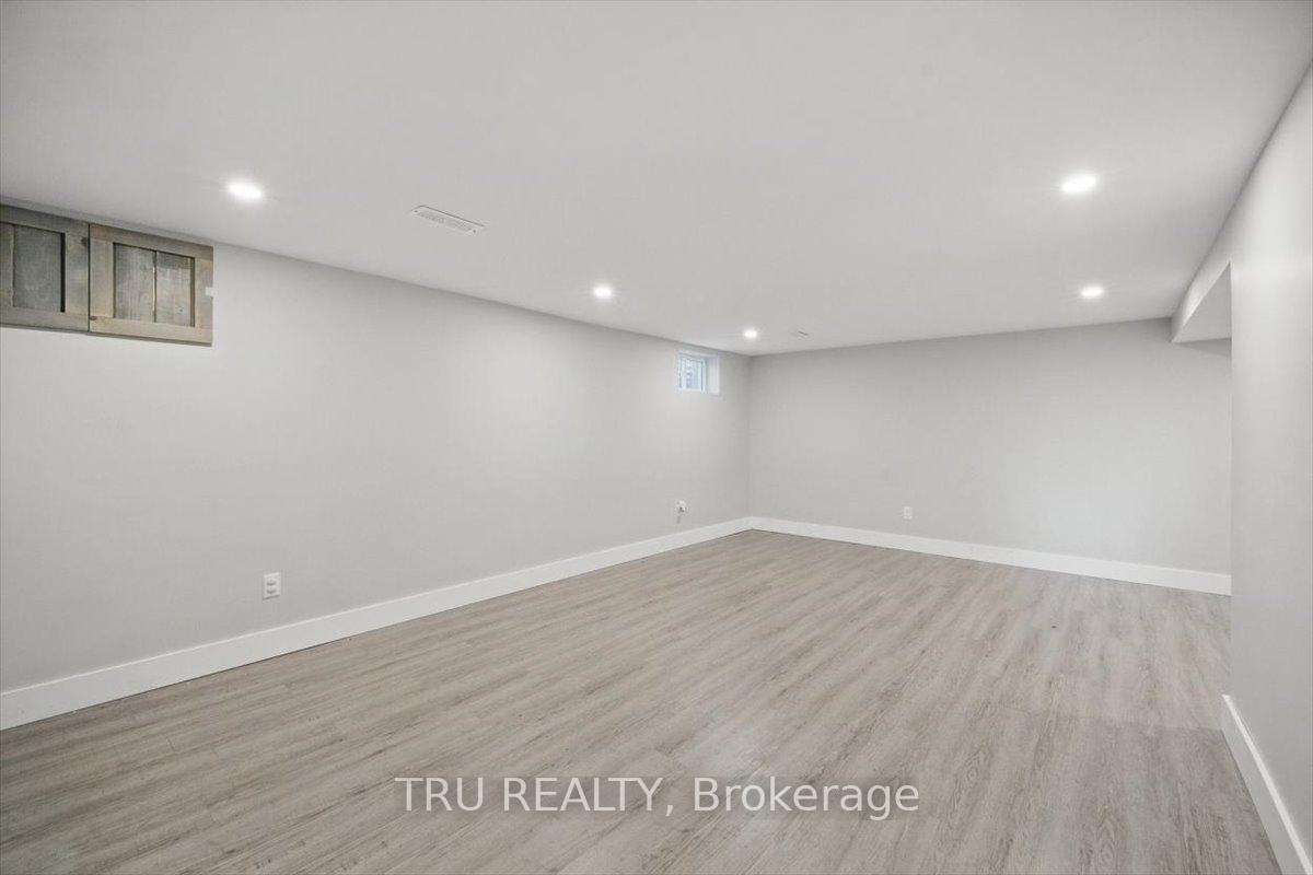 Photo 25 of 2114 Balharrie Avenue, Ottawa, Hawthorne Meadows — HOMEH