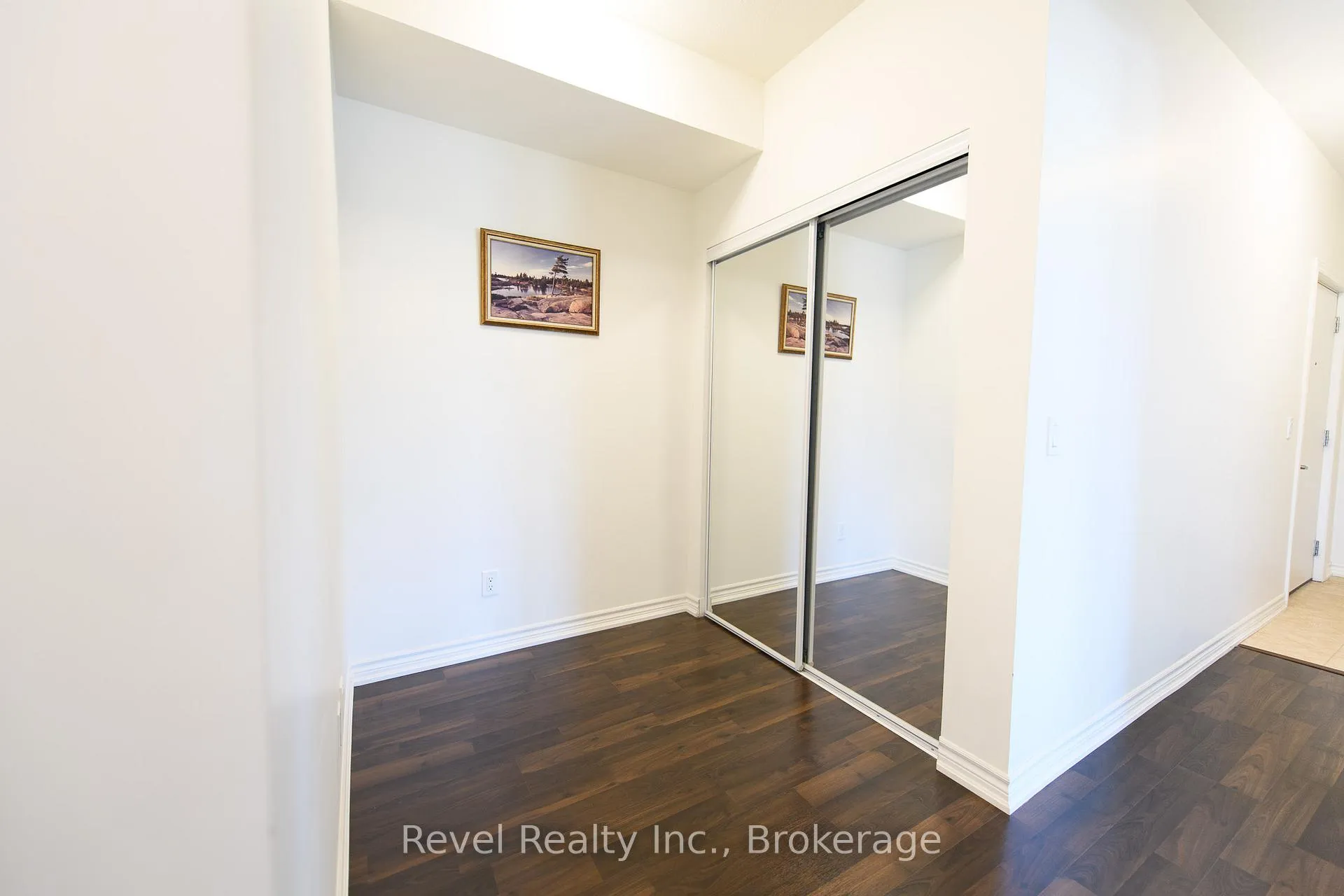 Photo 6 of Unit 201, 17 Spooner Crescent, Collingwood — HOMEH