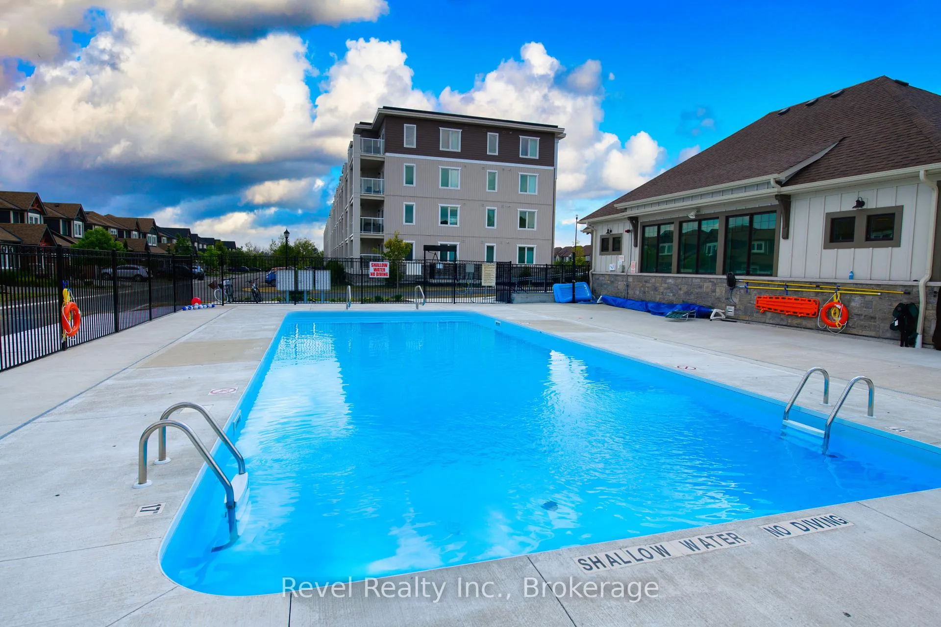 Photo 19 of Unit 201, 17 Spooner Crescent, Collingwood — HOMEH