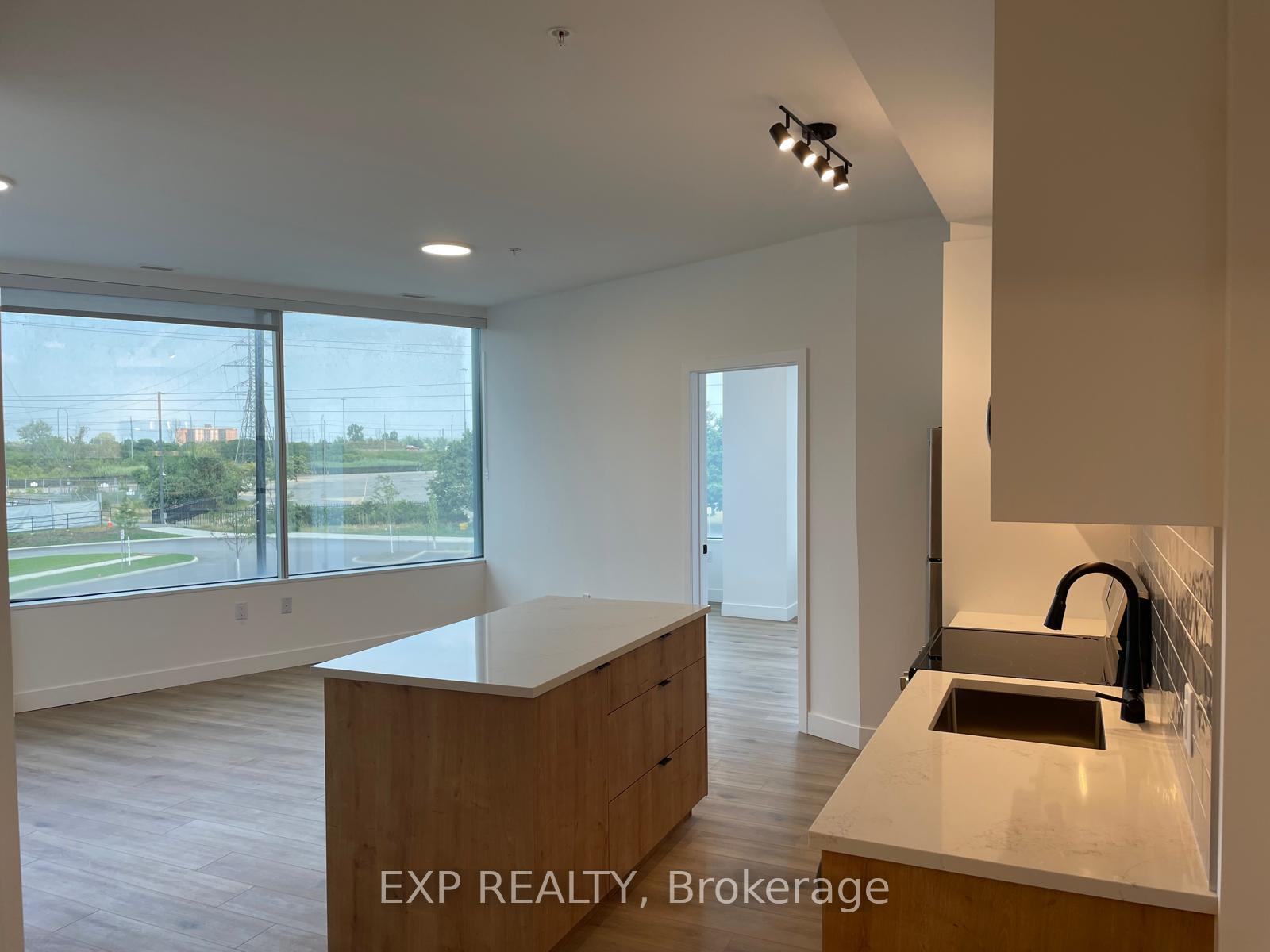 Photo 4 of Unit 212, 1600 James Naismith Drive, Ottawa, Pineview — HOMEH