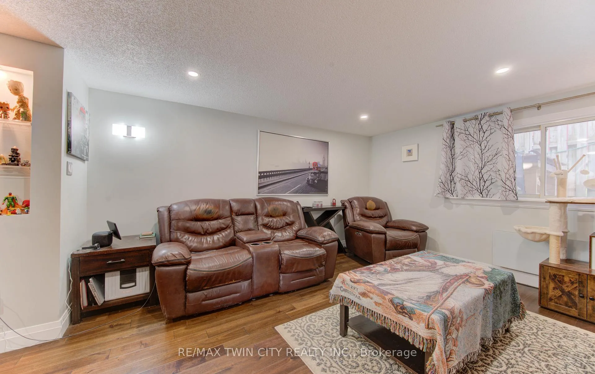 Photo 22 of 30 Bridge Street, Kitchener — HOMEH