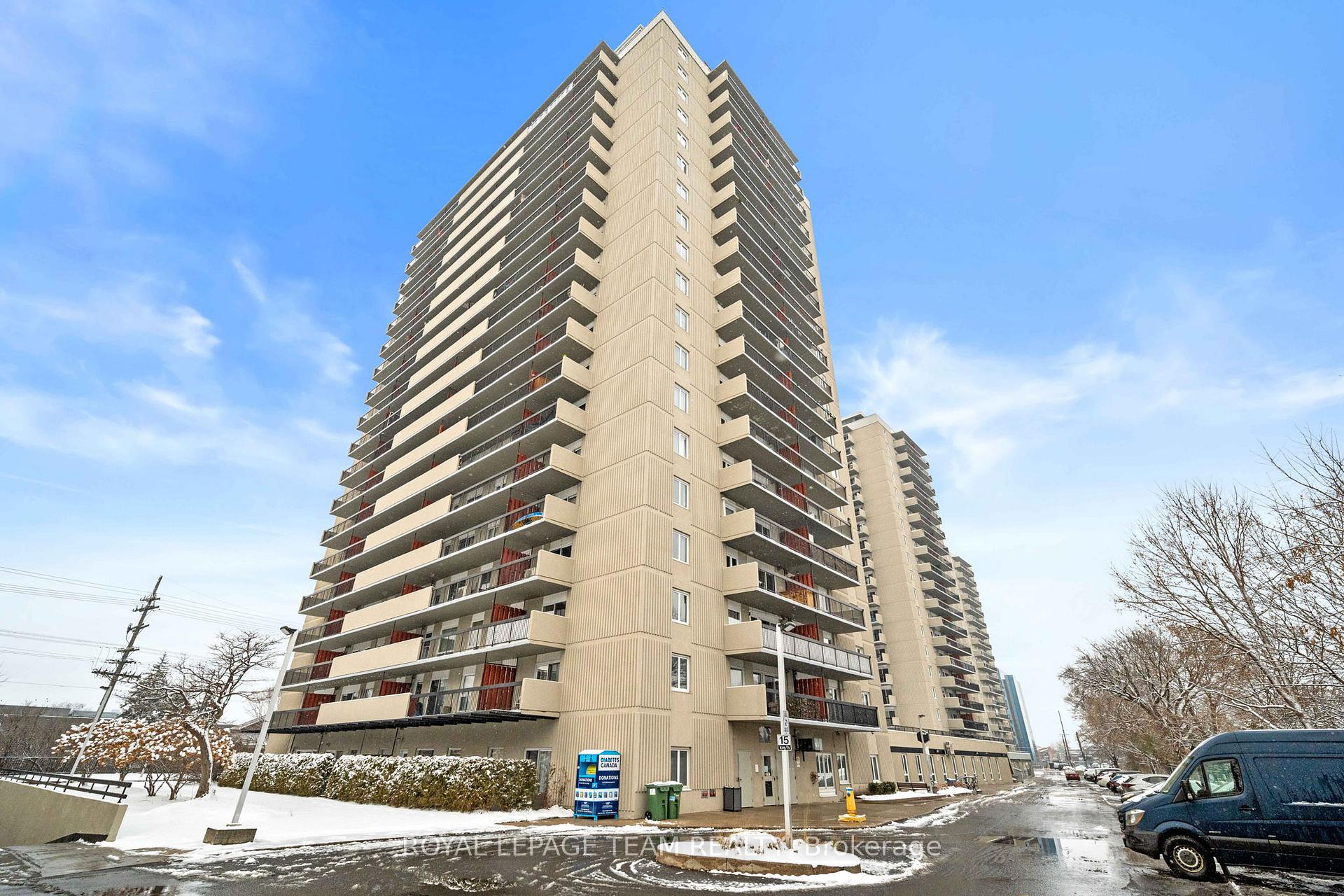 Front of Unit 304, 158C Mcarthur Avenue
