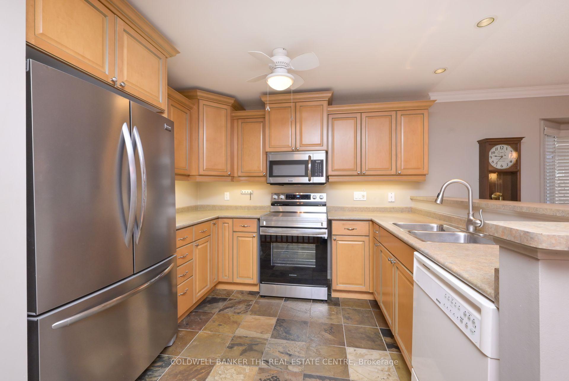 Photo 6 of 133 Bella Vista Trail, New Tecumseth, Rural New Tecumseth — HOMEH