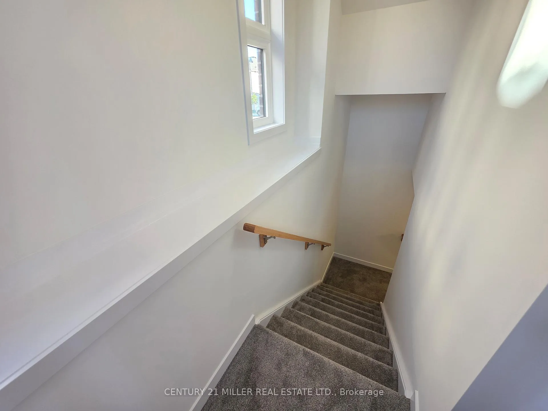Photo 7 of Unit 31, 70 Kenesky Drive, Hamilton, Waterdown — HOMEH