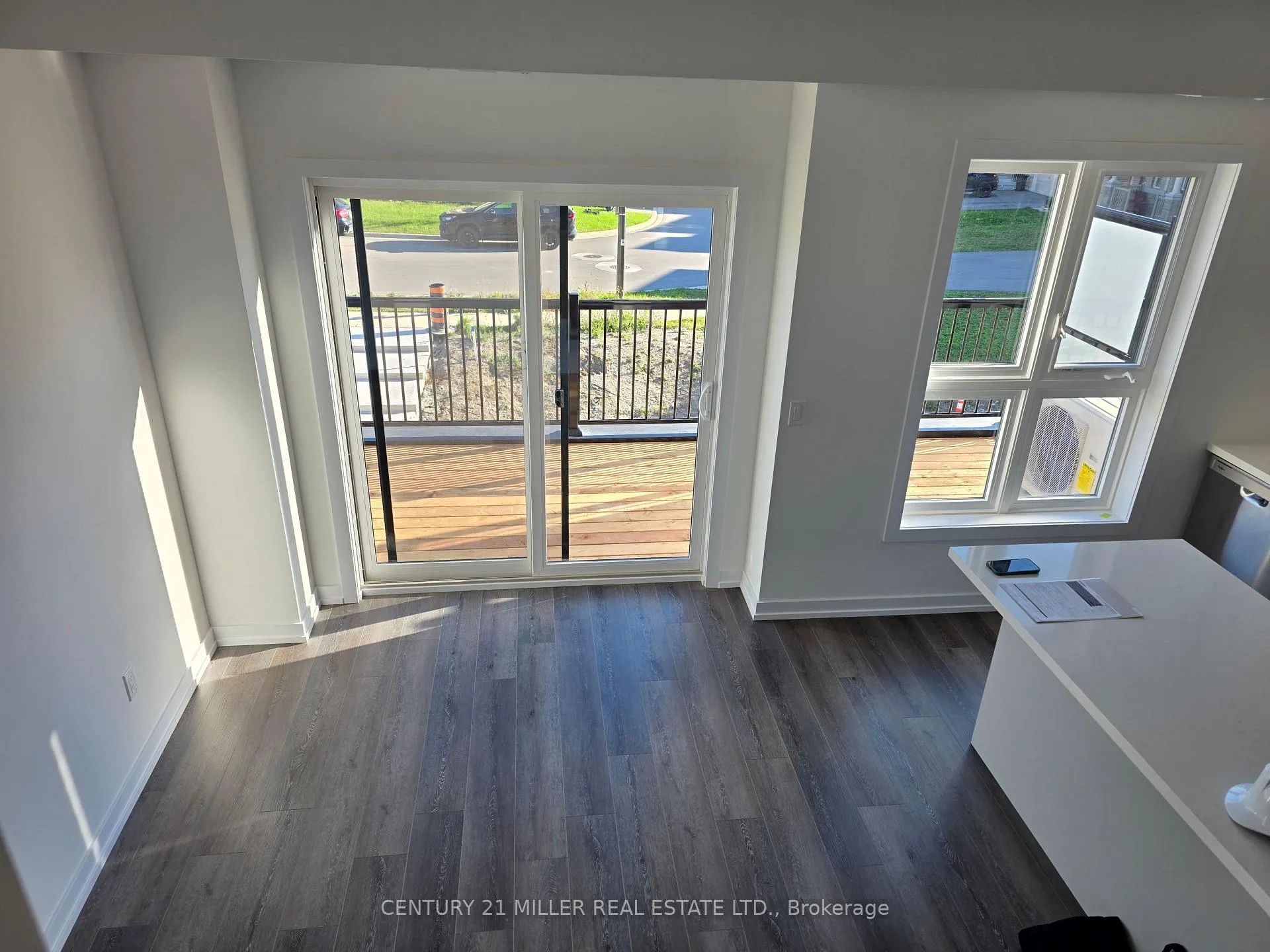 Photo 9 of Unit 31, 70 Kenesky Drive, Hamilton, Waterdown — HOMEH