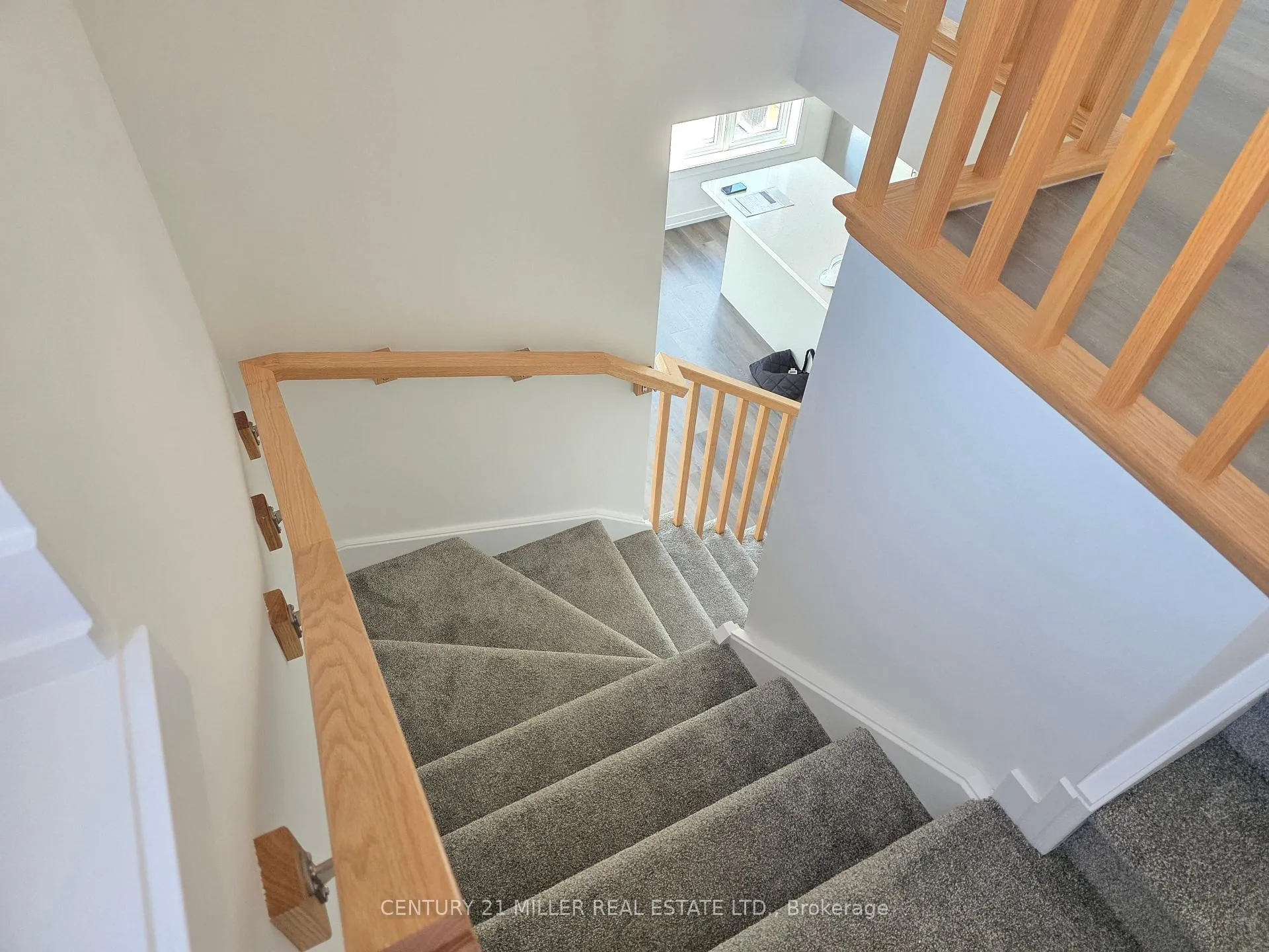 Photo 10 of Unit 31, 70 Kenesky Drive, Hamilton, Waterdown — HOMEH