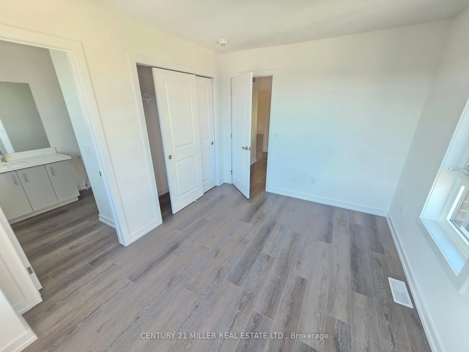 Photo 21 of Unit 31, 70 Kenesky Drive, Hamilton, Waterdown — HOMEH