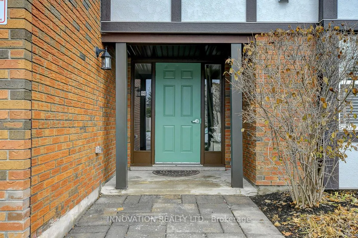 Photo 3 of Unit B, 216 Equestrian Drive, Ottawa, Kanata - Bridlewood — HOMEH