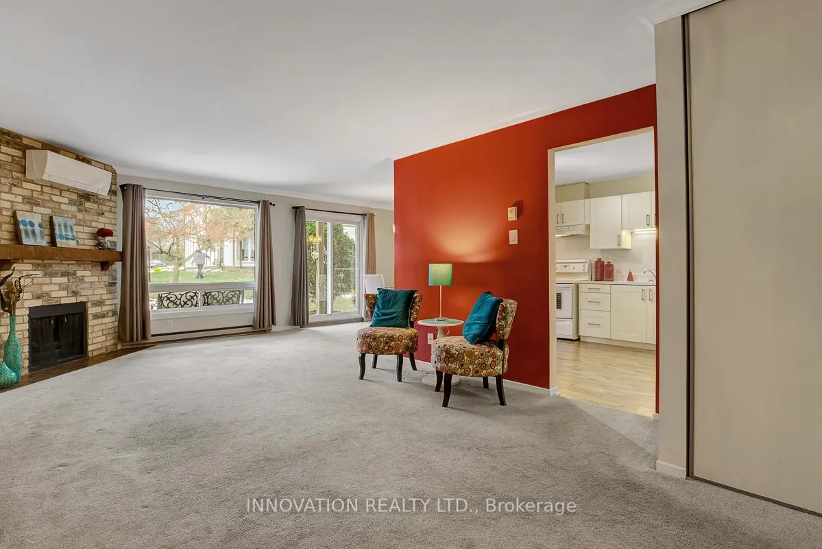 Photo 4 of Unit B, 216 Equestrian Drive, Ottawa, Kanata - Bridlewood — HOMEH
