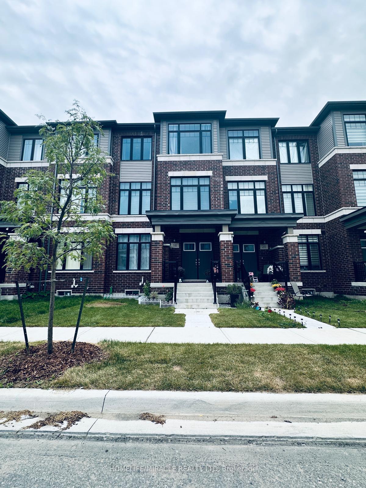 Photo 3 of 18 Petch Avenue, Caledon, Rural Caledon — HOMEH