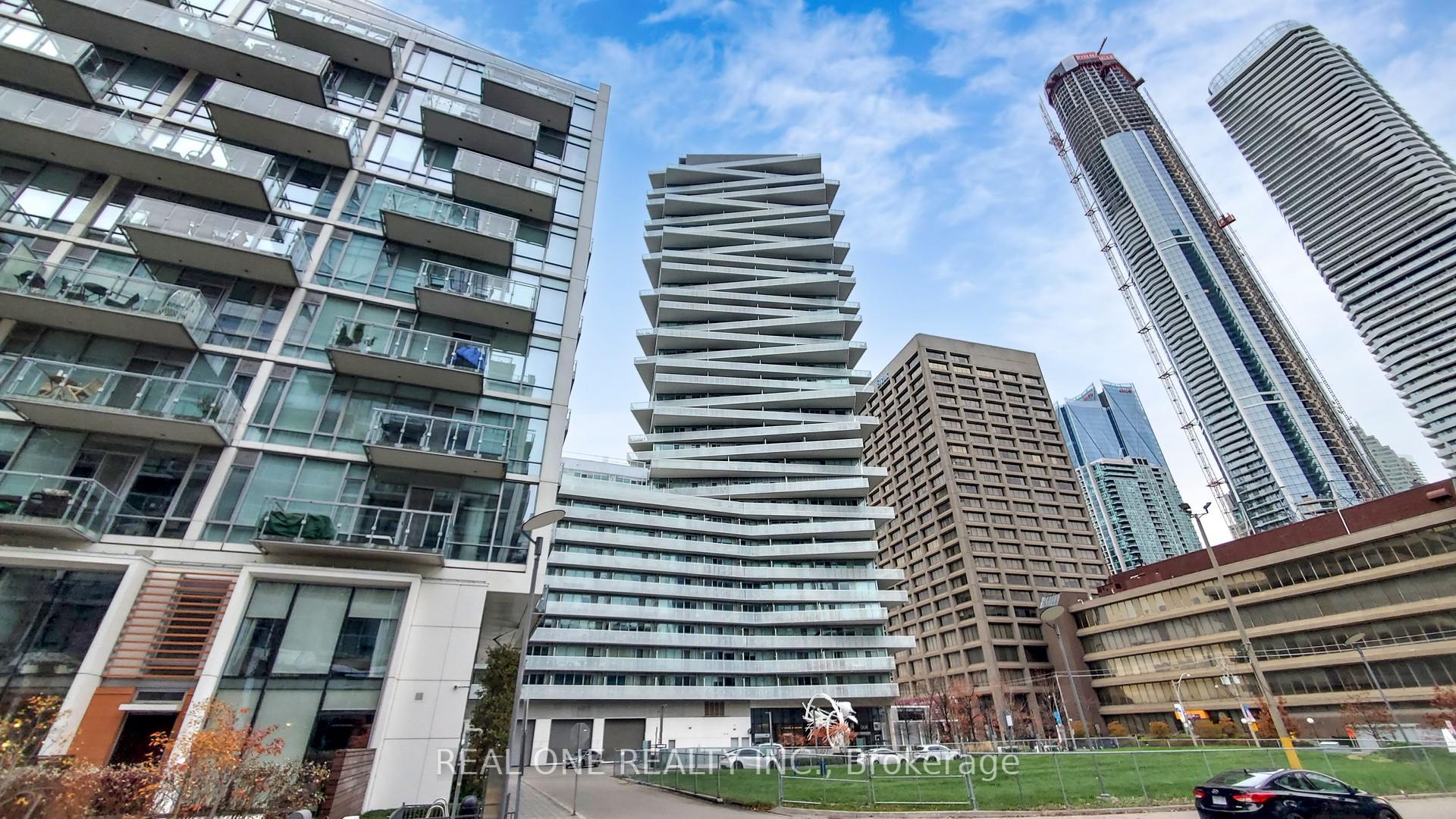 Front of Unit 1114, 15 Queens Quay E