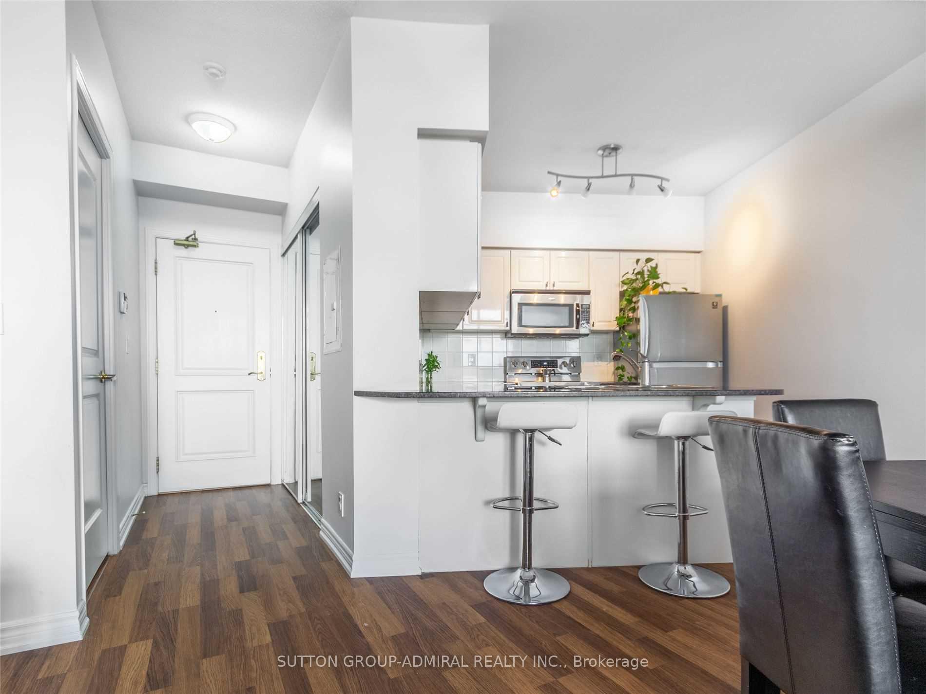 Photo 2 of Unit 1117, 9225 Jane Street, Vaughan, Maple — HOMEH