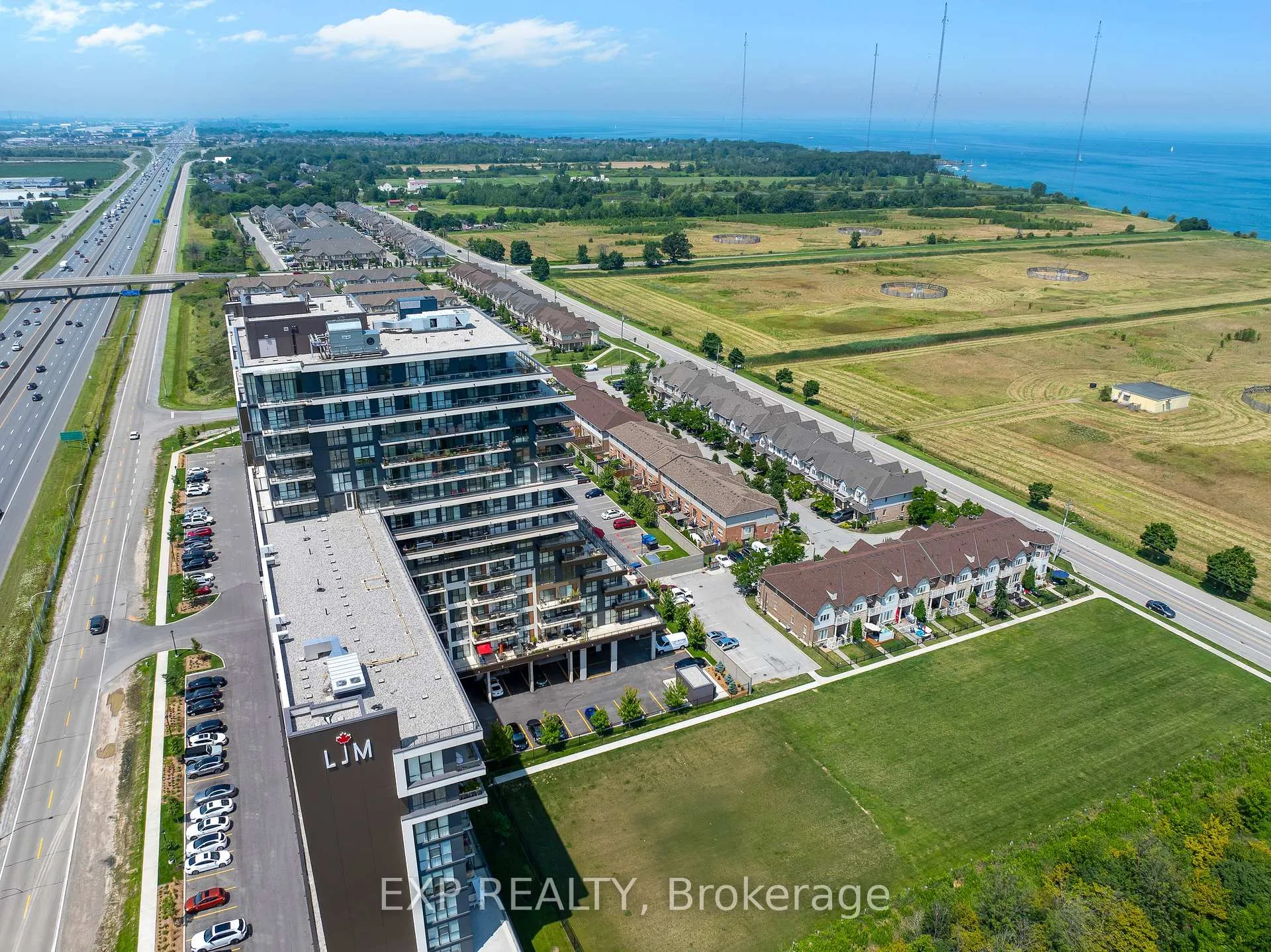 Photo 6 of Unit 219, 550 North Service Road, Grimsby, Grimsby Beach — HOMEH