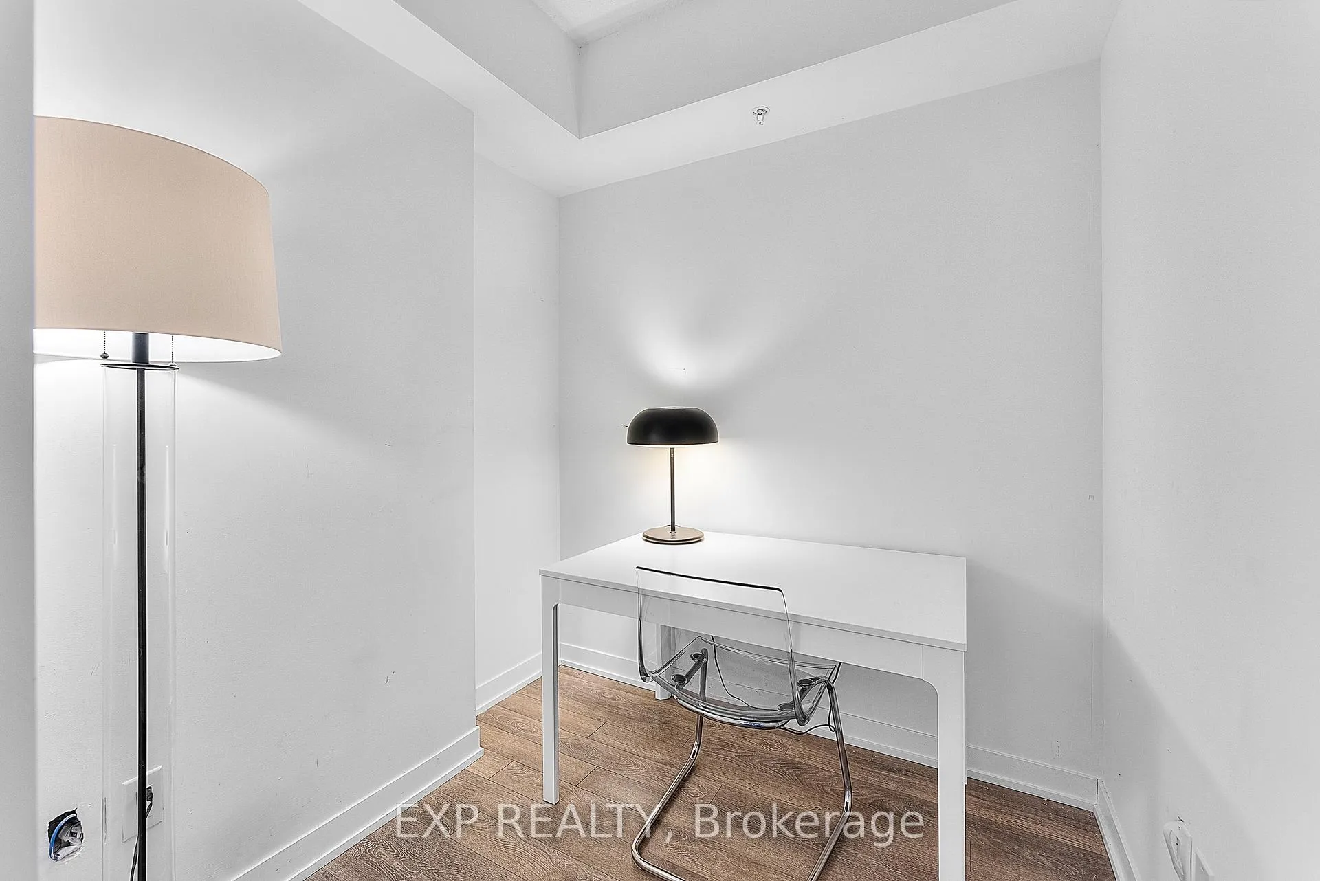 Photo 14 of Unit 219, 550 North Service Road, Grimsby, Grimsby Beach — HOMEH