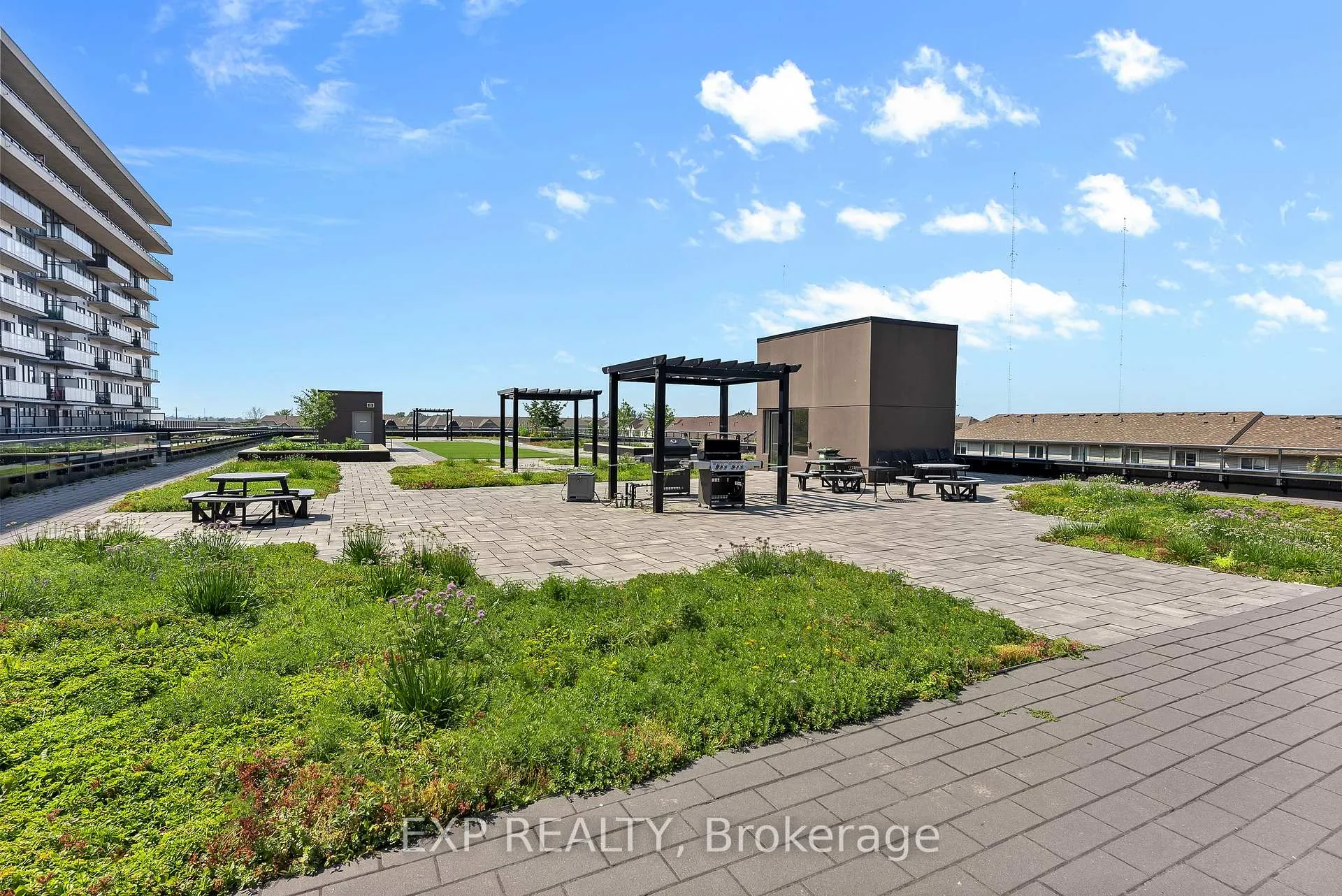 Photo 34 of Unit 219, 550 North Service Road, Grimsby, Grimsby Beach — HOMEH