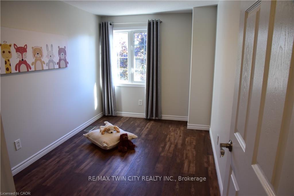 Photo 13 of Unit 19, 42 Green Valley Drive, Kitchener — HOMEH