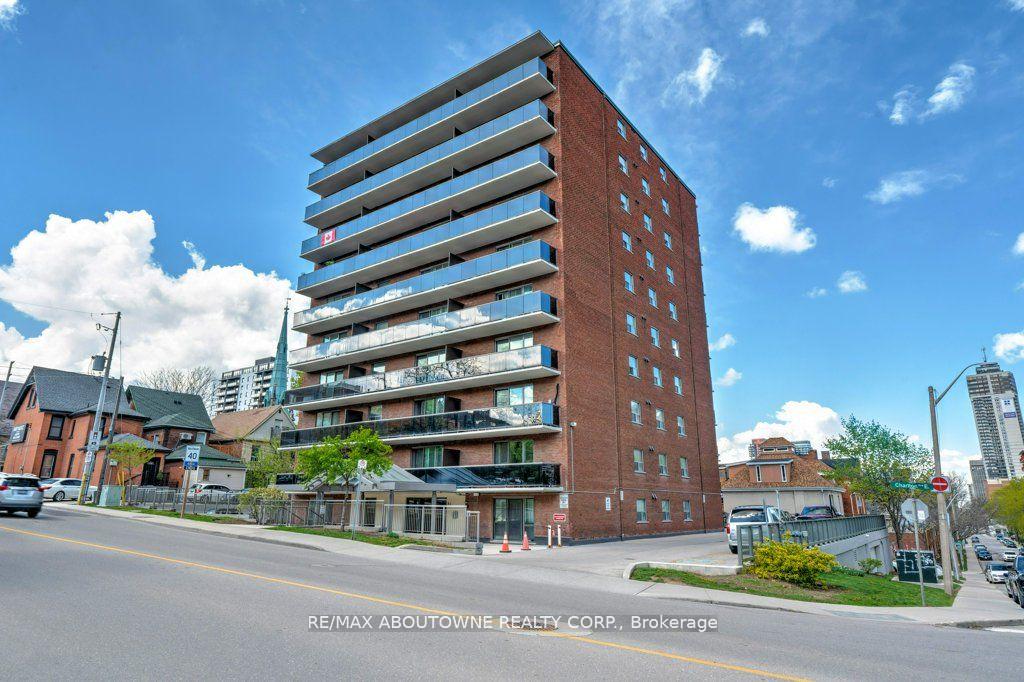 Photo 2 of Unit 903, 81 Charlton Avenue E, Hamilton, Corktown — HOMEH
