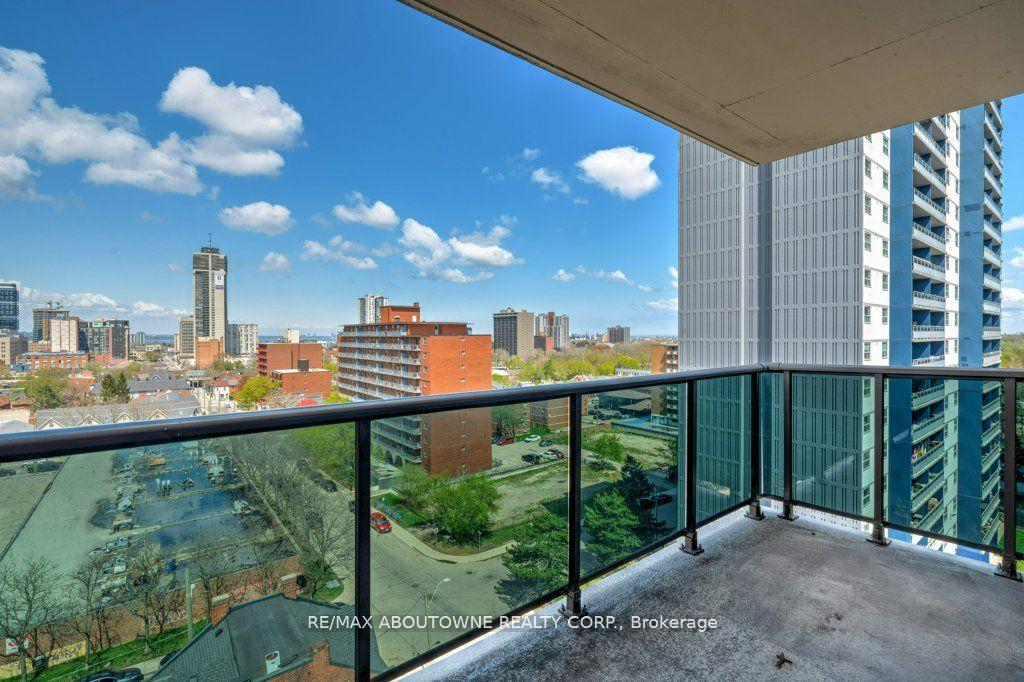 Photo 24 of Unit 903, 81 Charlton Avenue E, Hamilton, Corktown — HOMEH