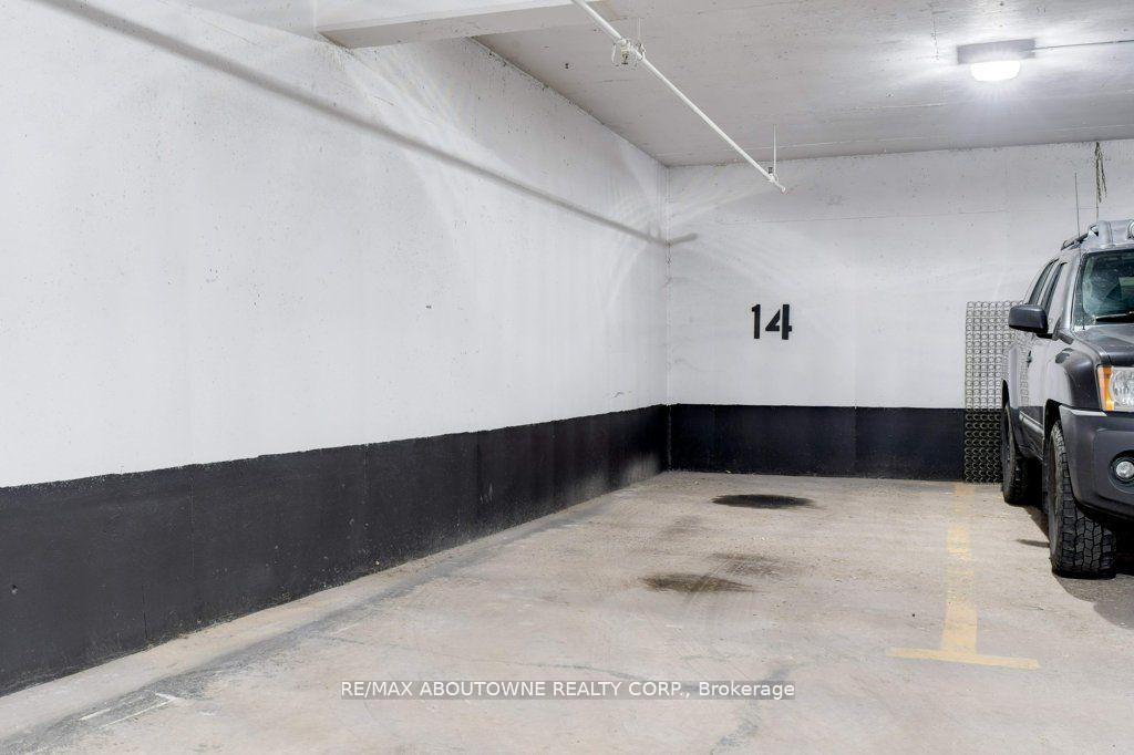 Photo 29 of Unit 903, 81 Charlton Avenue E, Hamilton, Corktown — HOMEH