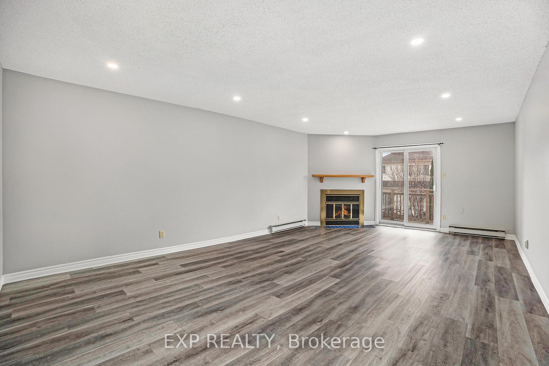 Photo 7 of Unit 67, 131 Rushford Pvt, Ottawa, Hunt Club Park/Greenboro — HOMEH