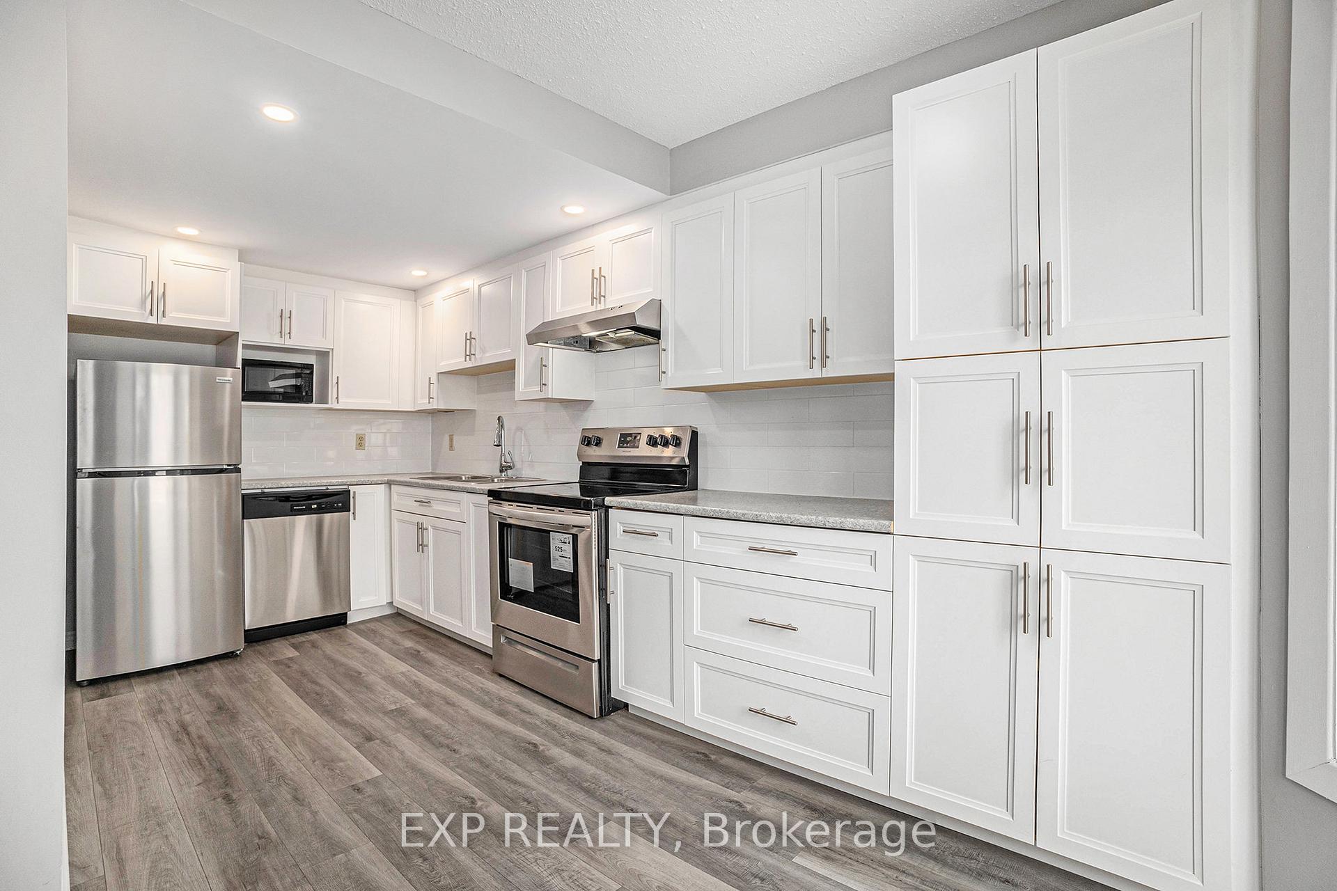 Photo 10 of Unit 67, 131 Rushford Pvt, Ottawa, Hunt Club Park/Greenboro — HOMEH