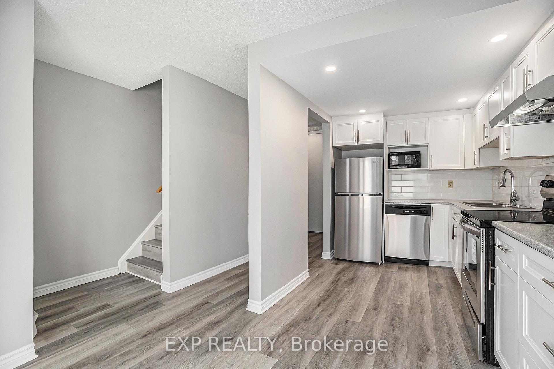 Photo 11 of Unit 67, 131 Rushford Pvt, Ottawa, Hunt Club Park/Greenboro — HOMEH