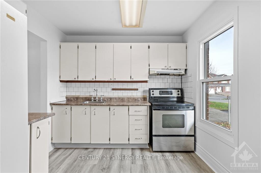 Photo 3 of 3134 Fenmore Street, Ottawa, Blossom Park/Kemp Park/Findlay Creek — HOMEH