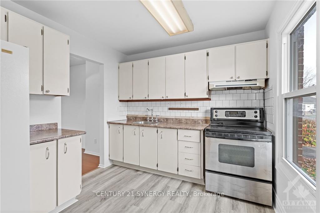 Photo 4 of 3134 Fenmore Street, Ottawa, Blossom Park/Kemp Park/Findlay Creek — HOMEH