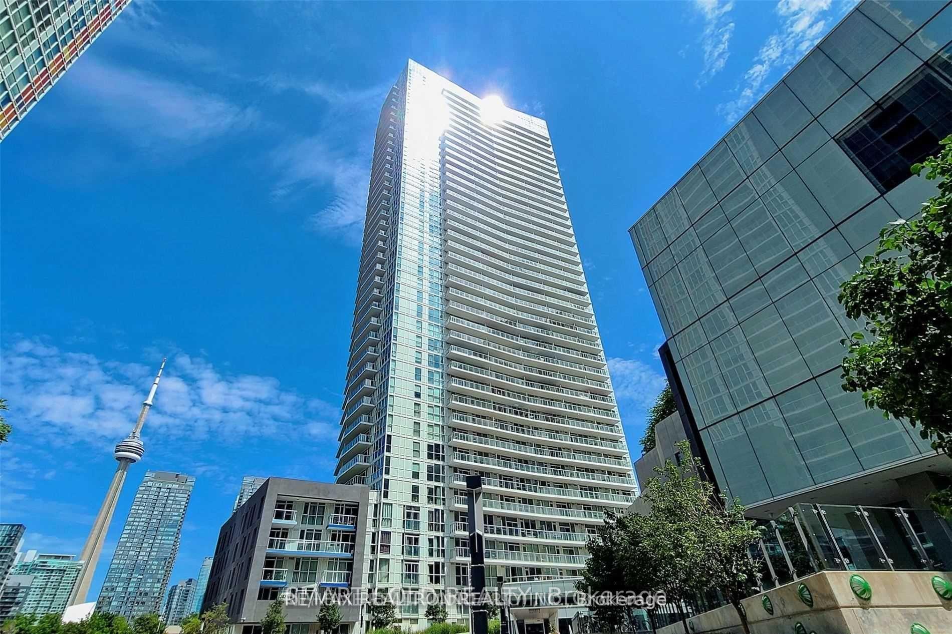 Front of Unit 2715, 75 Queens Wharf Road